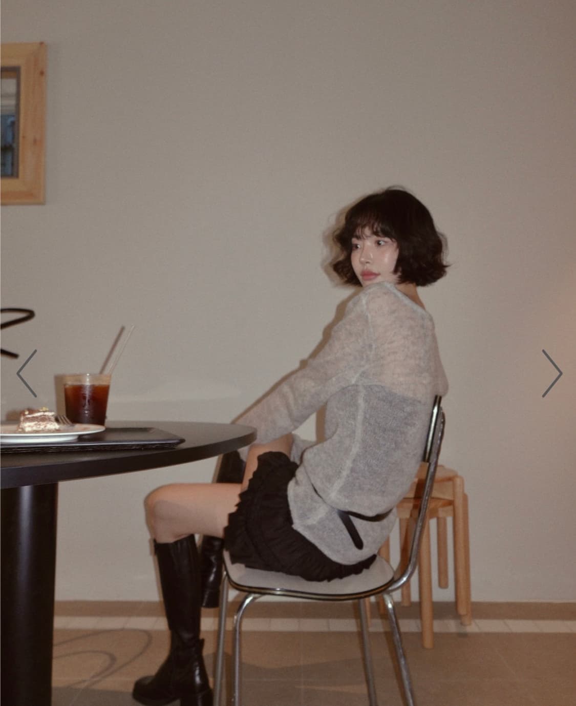 페일제이드 Hairy See-Through One Shoulder 니트 상품이미지3