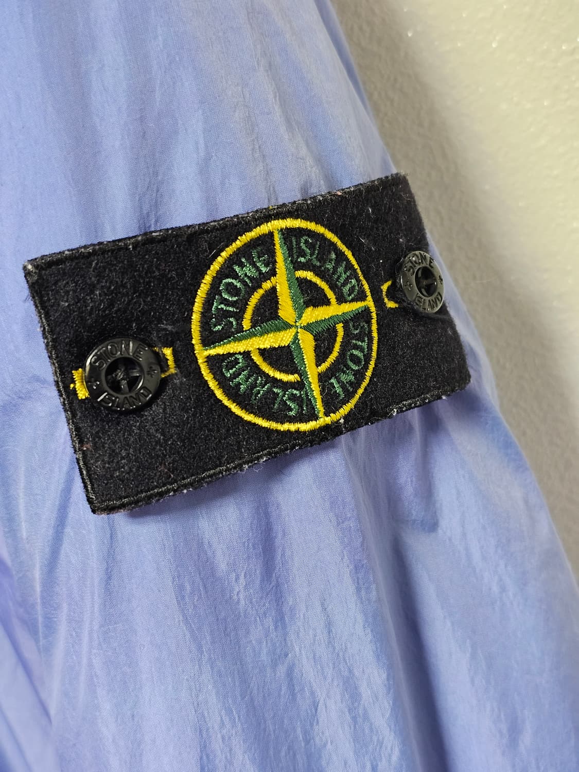 스톤아일랜드 크링클랩스 프리마로프트 후드 자켓 상품이미지4