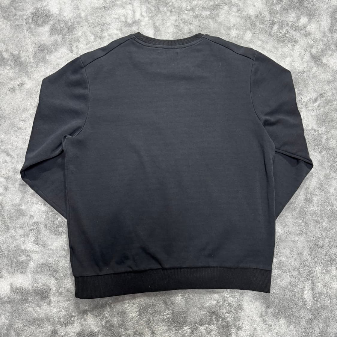 아디다스 오리지날 로고 크루멀티 프린팅 맨투맨 상품이미지2