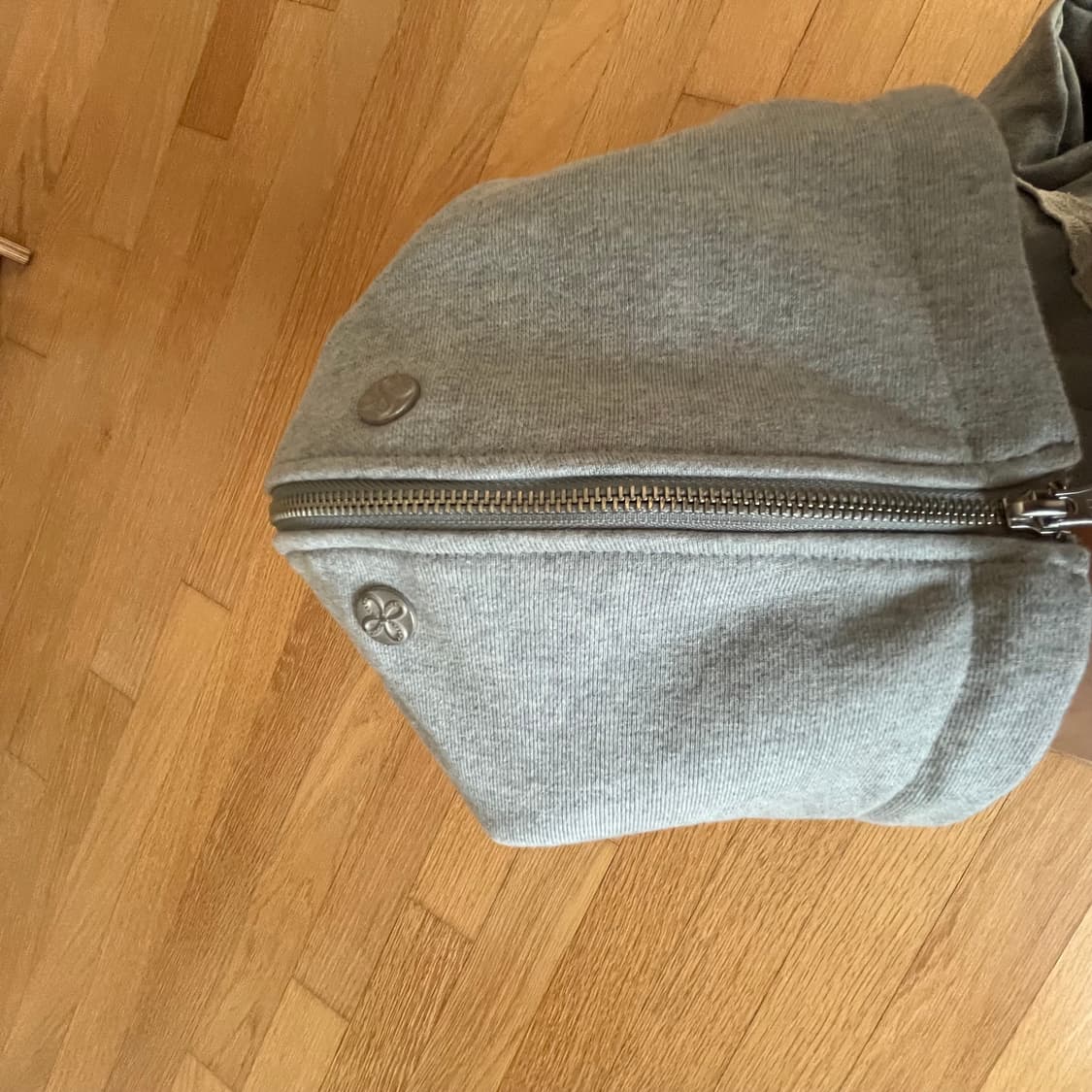 써저리 후드집업 s 새상품 판매 상품이미지4