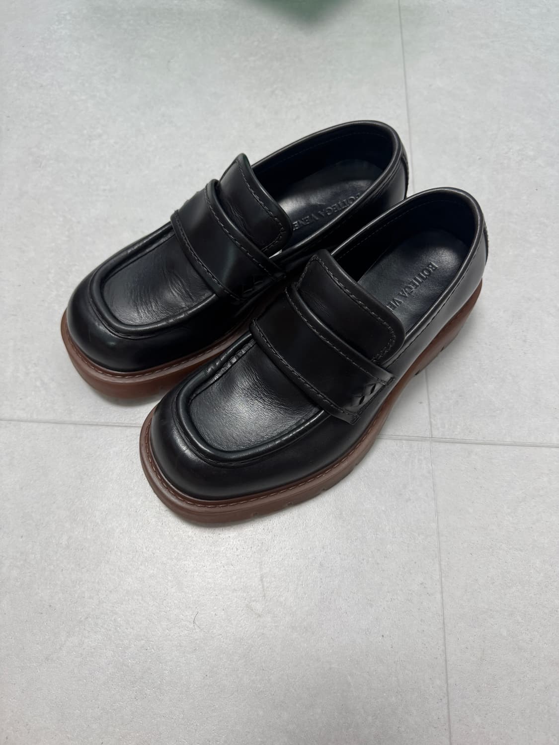 [41] 보테가 베네타 헤드독 로퍼 상품이미지2