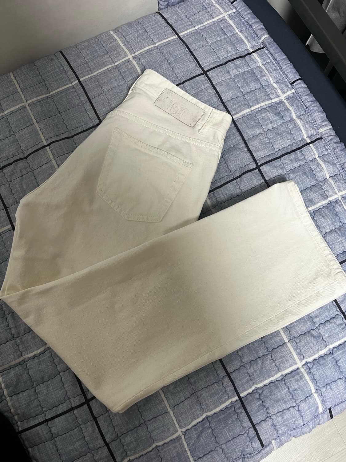 리트 화이트진 L 상품이미지1