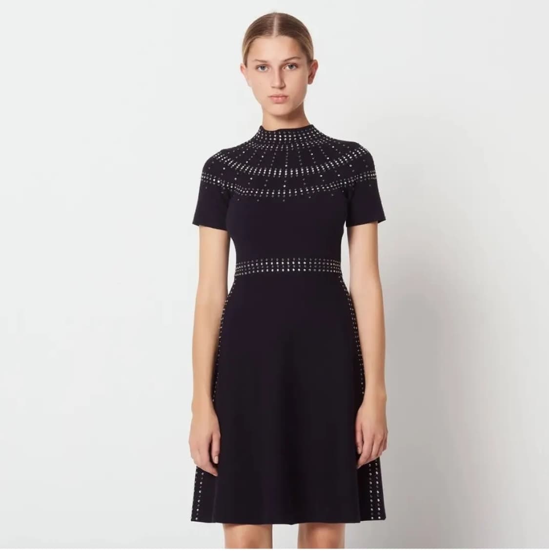 산드로 스터드 니트원피스 상품이미지1