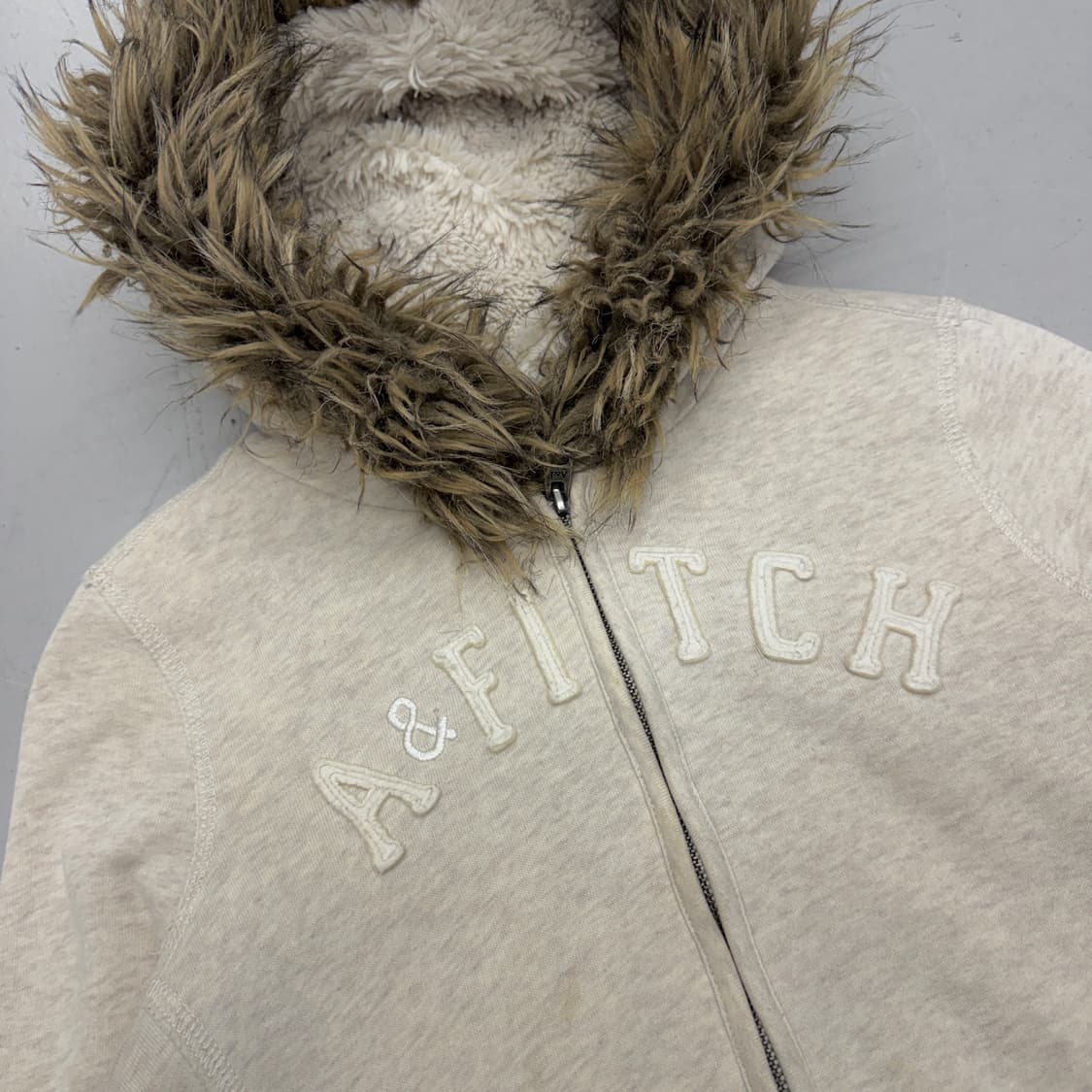 아베크롬비 울프죠 Y2K 딱붙 퍼 후드집업 상품이미지3