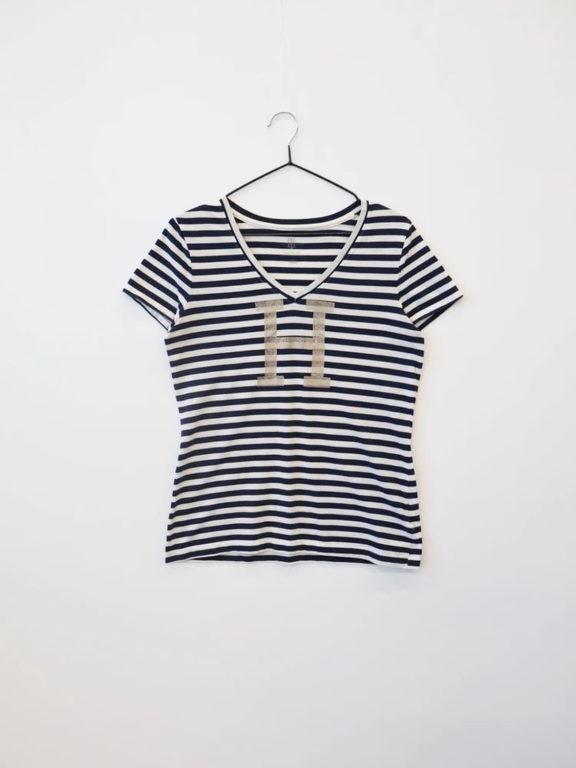 Tommy Hilfiger Stripe V-Neck Tee 상품이미지4