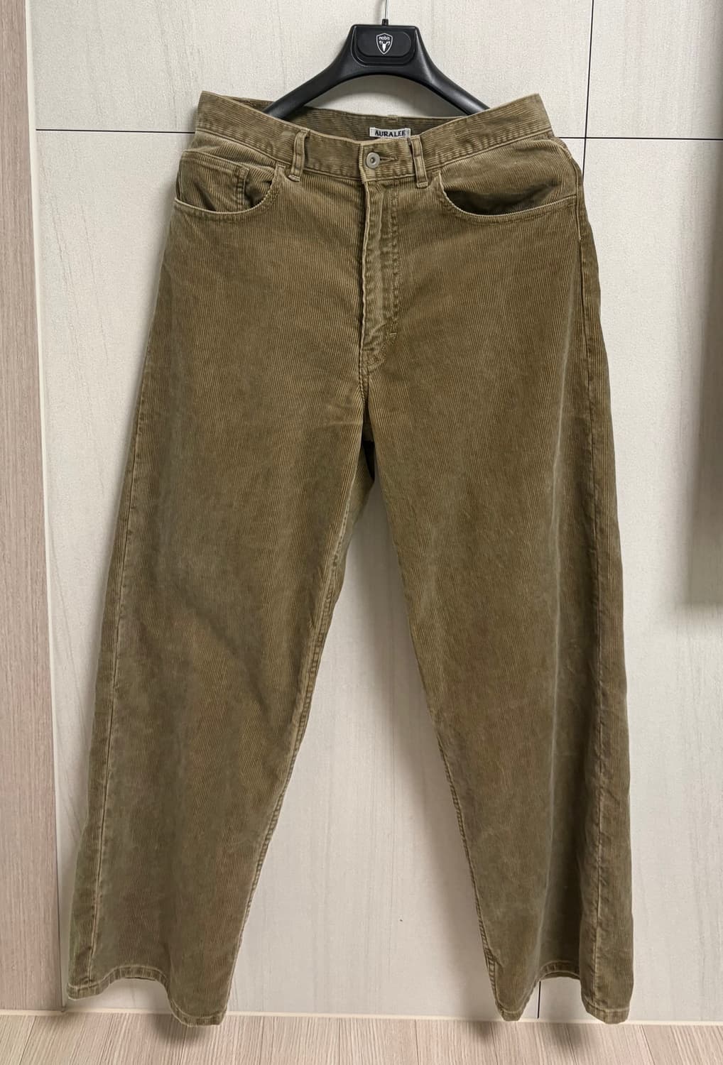 오라리 피그먼트 다이 핀스 코듀로이 팬츠 올리브 상품이미지1