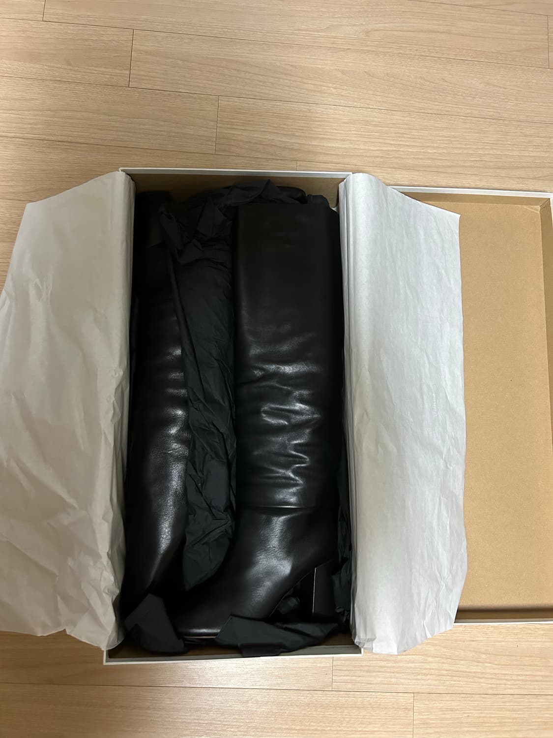 Arket knee high leather boots 상품이미지1