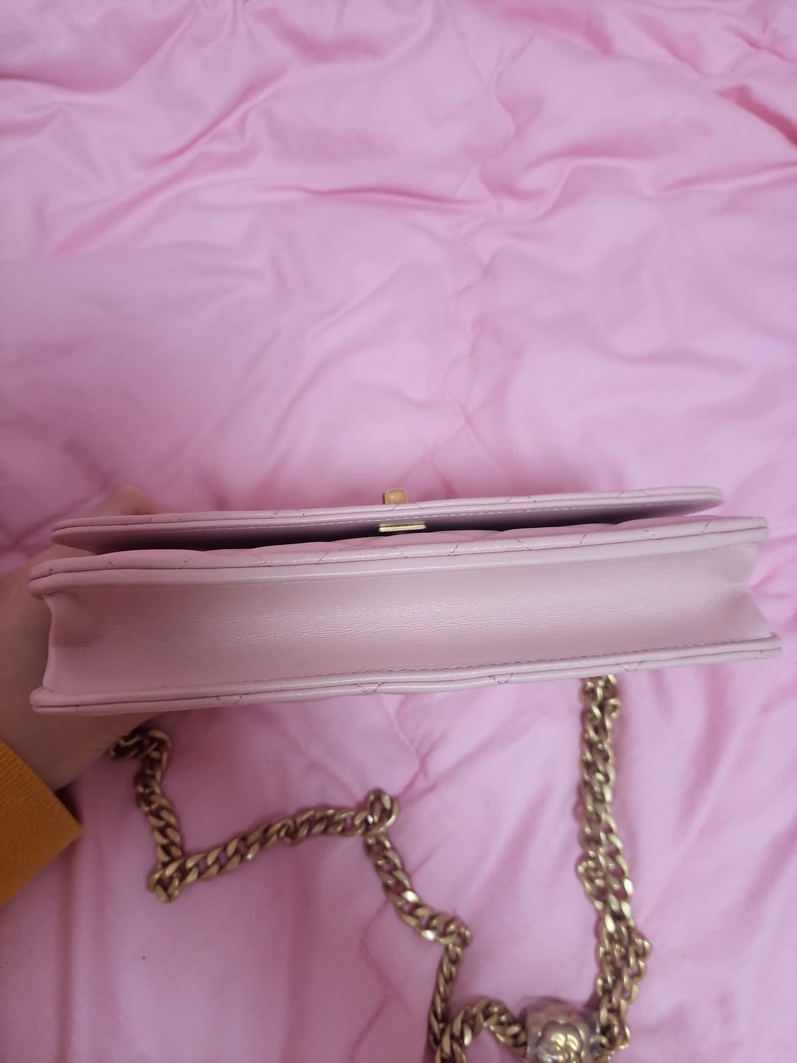 정품)급처미사용새상품!샤넬 중고업체에판매핑크까멜리아골든볼내장칩크로스백가방 상품이미지9