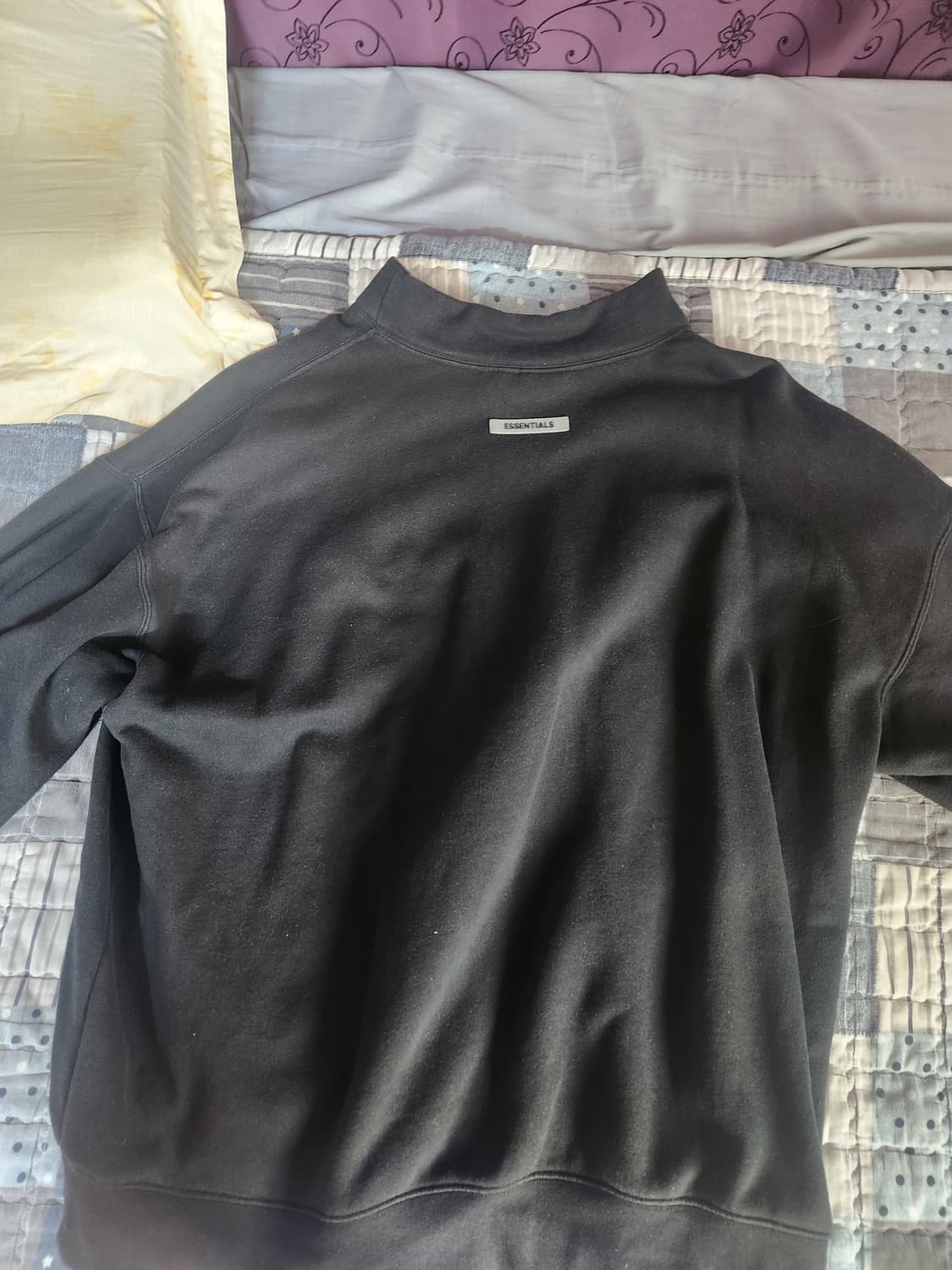 Fear of God 에센셜 블랙 터틀넥 맨투맨 L 상품이미지2