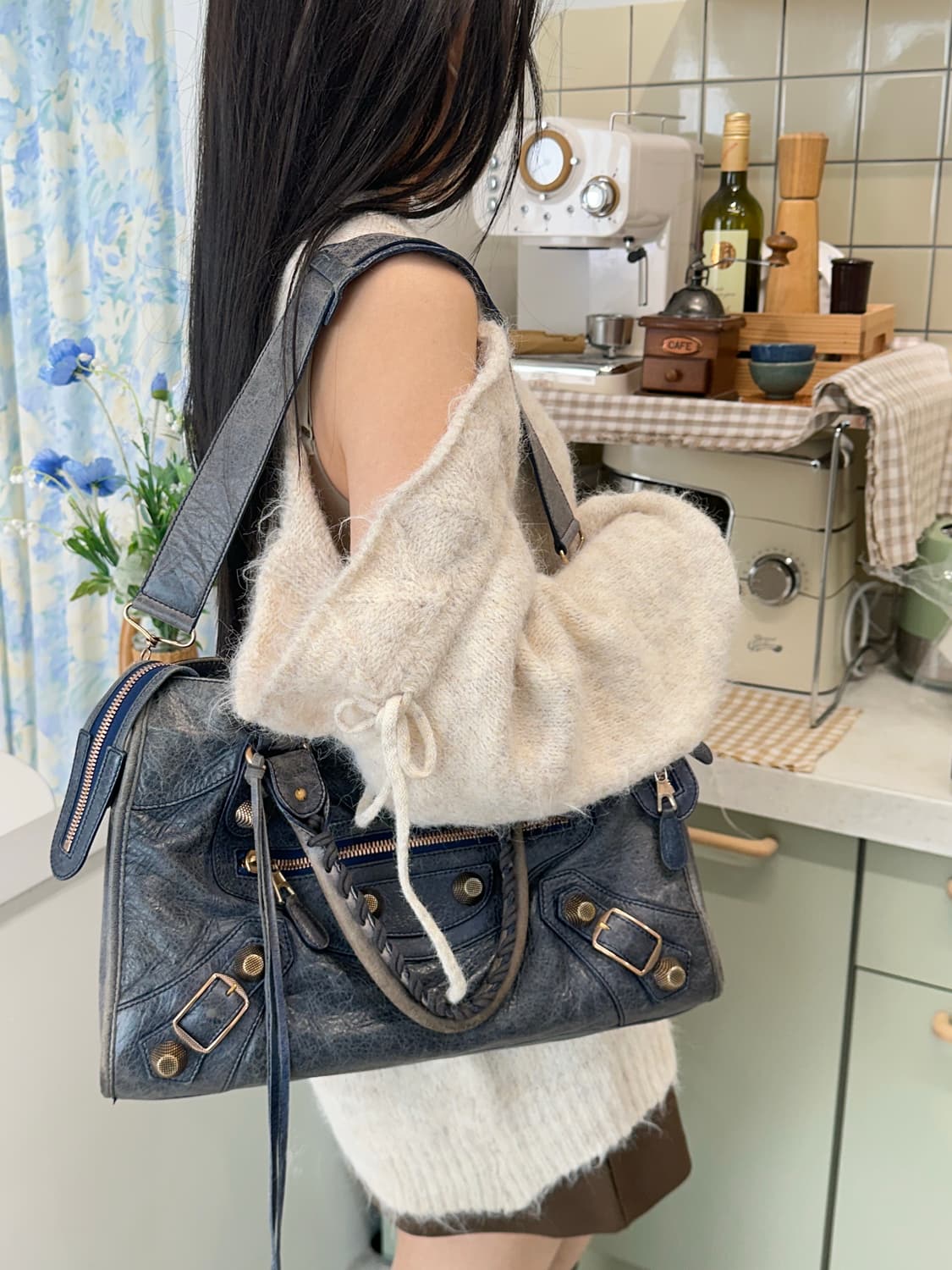 ❌거래중[A 정품] 발렌시아가 자이언트 시티 모터백 블루 카키그레이 상품이미지10