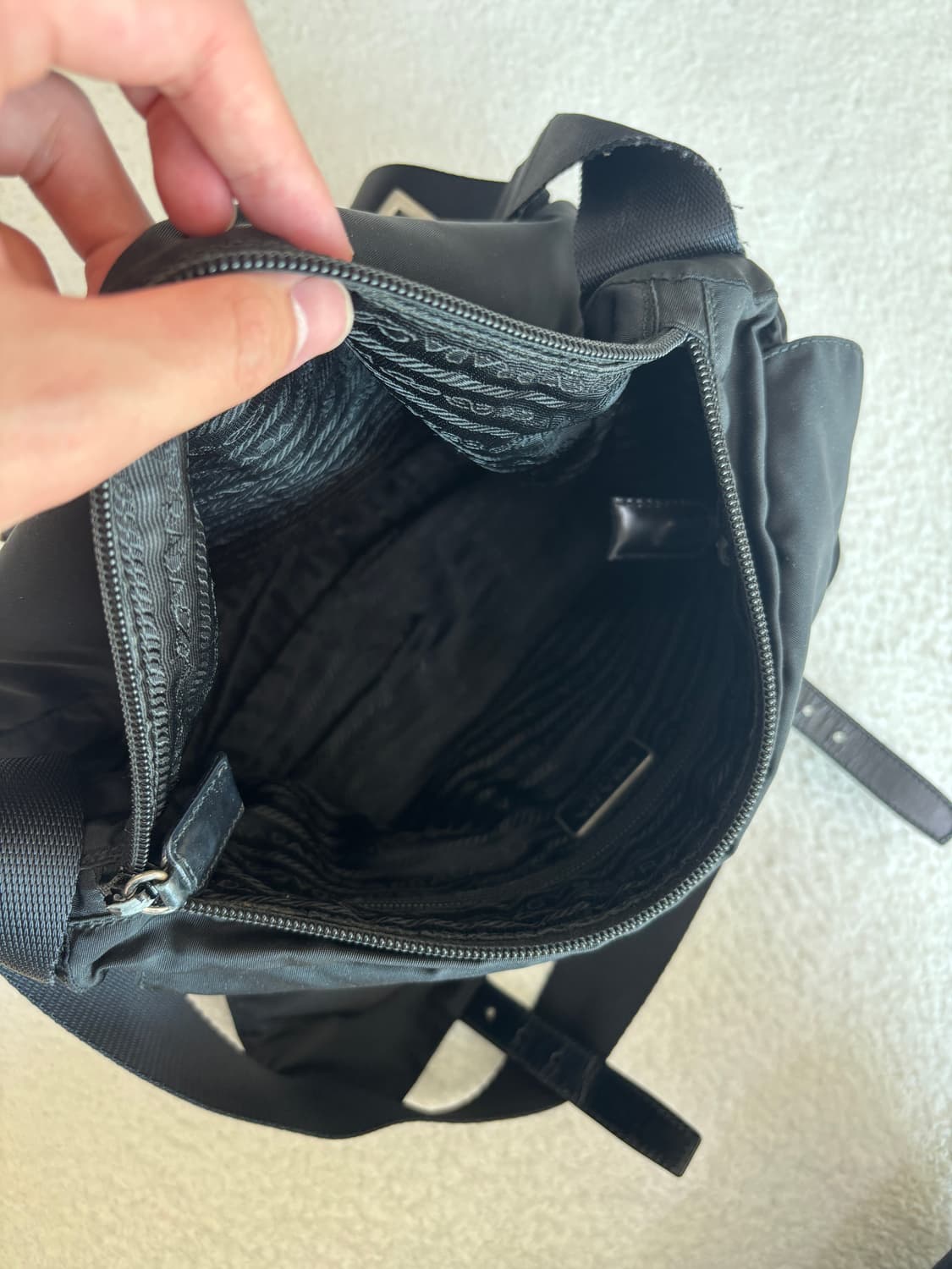 프라다 나일론 메신저백 (풀구성) 상품이미지5