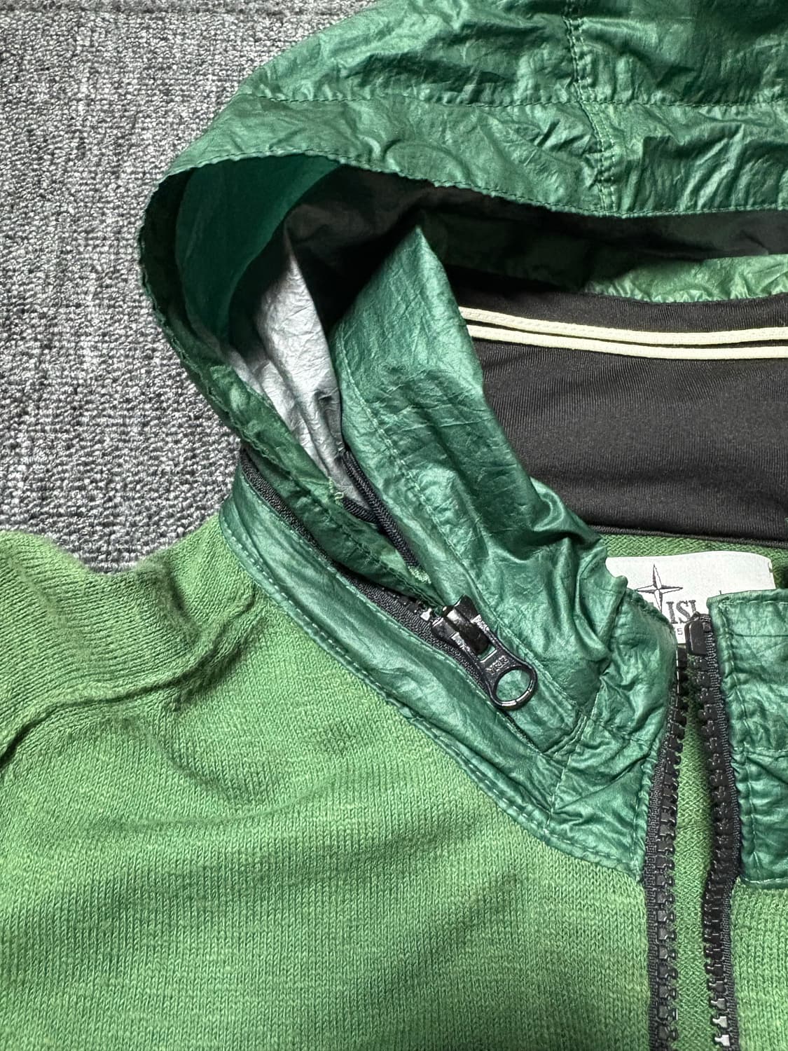 (S) 스톤아일랜드 나일론 후드 집업 상품이미지4