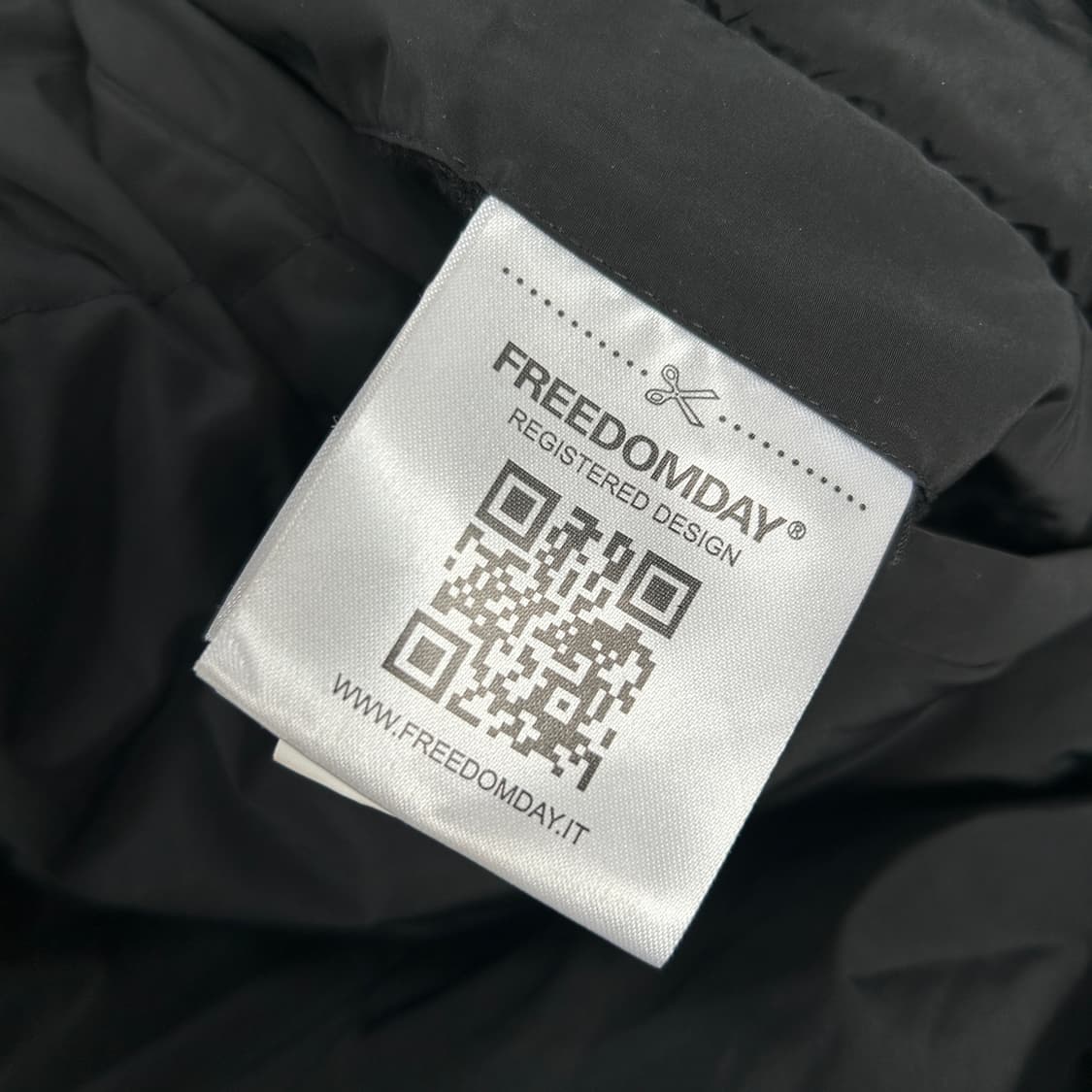 프리덤데이 롱패딩 이탈리아산 현재매물 없음 상품이미지6
