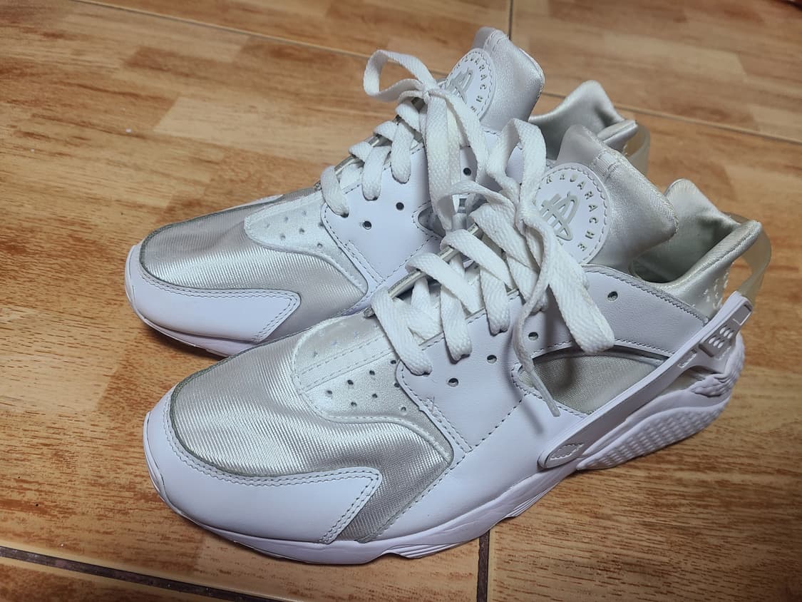 나이키 허라취 화이트 270(260추천) 상품이미지1