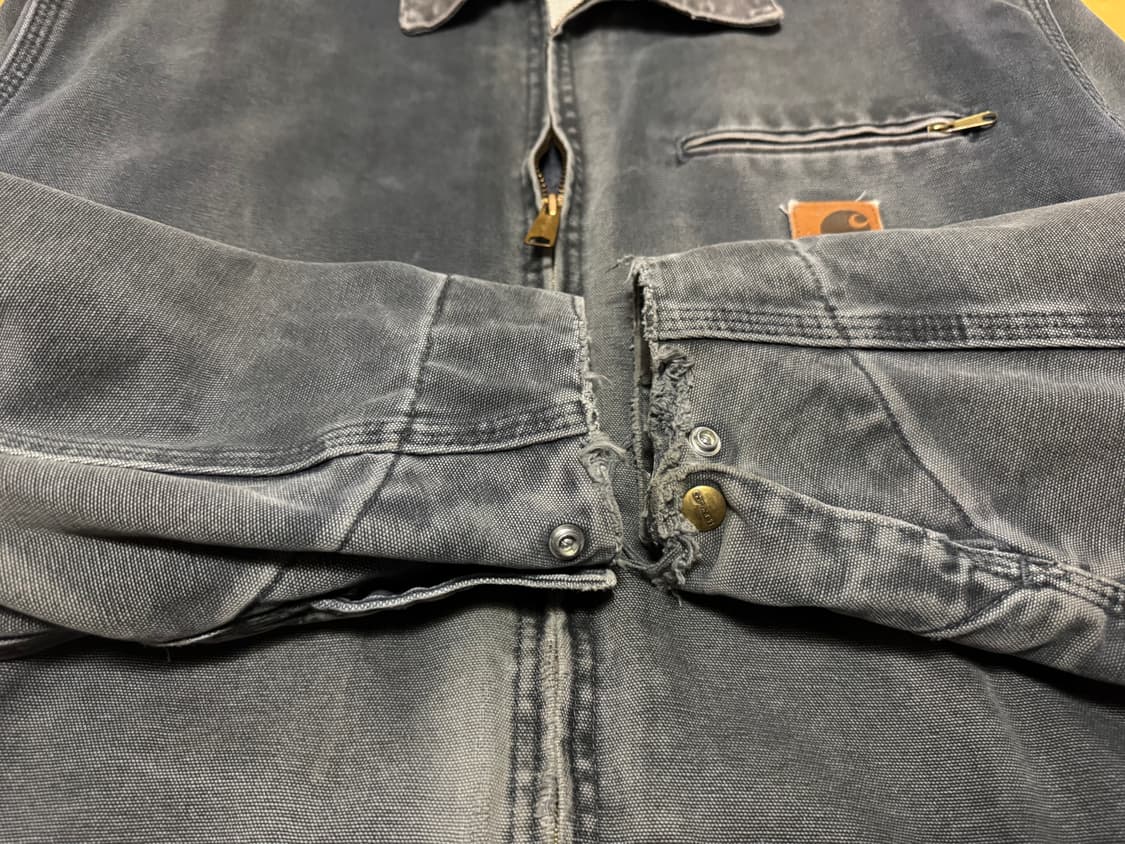 칼하트 j97전모델 J64 ptl M 사이즈 판매합니다 상품이미지4