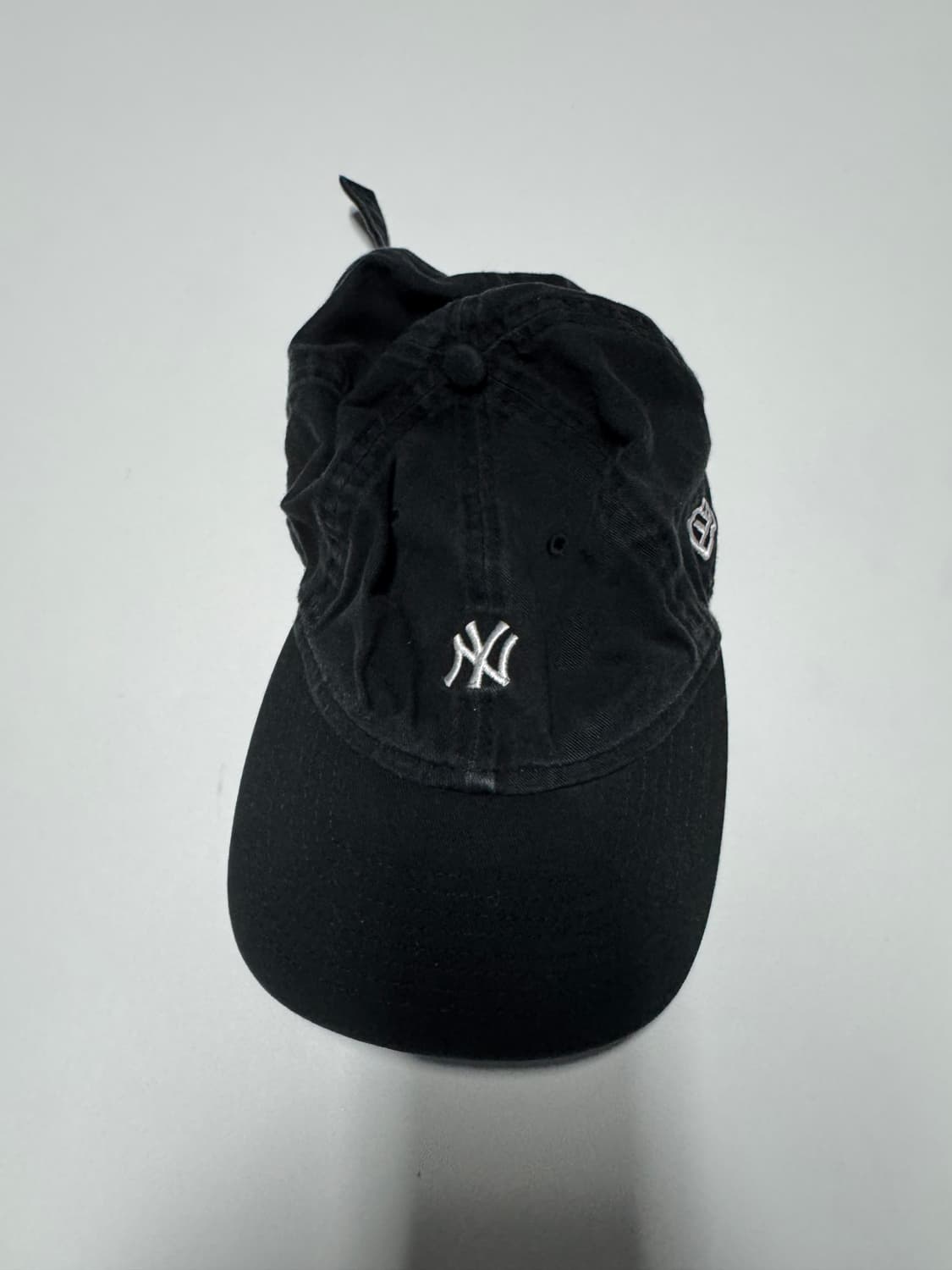 여성 뉴에라 MLB 양키스 스몰 로고 볼캡 모자 상품이미지1