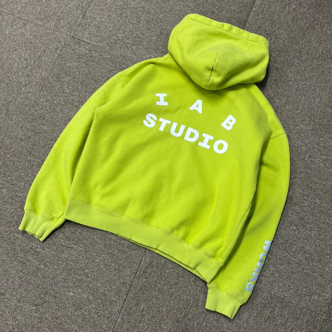 아이앱 스튜디오  x 웍스아웃 후드 상품이미지1