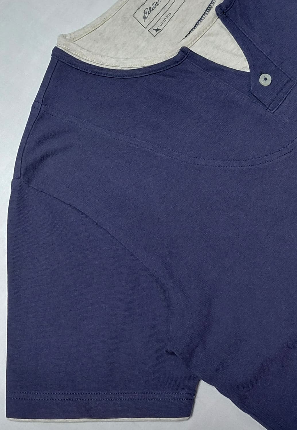 [M] 에디바우어 페이크 레이어드 헨리넥 티셔츠 (네이비) 상품이미지2