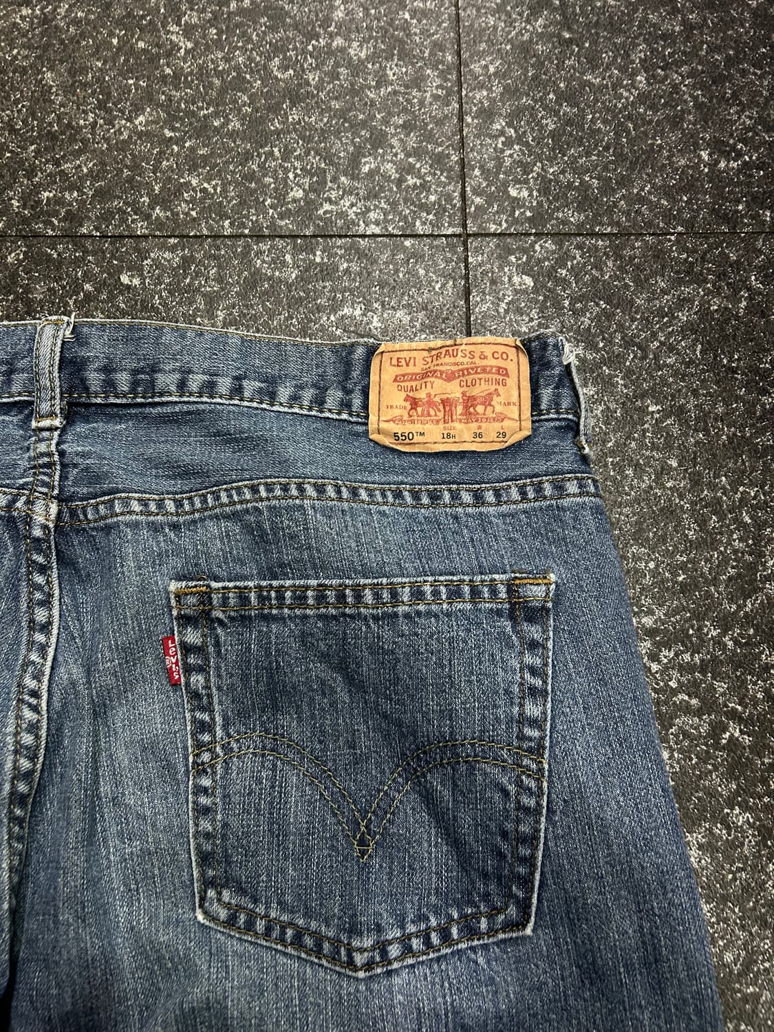 리바이스 550 와이드 데님팬츠 청바지 남성 36인치 상품이미지3