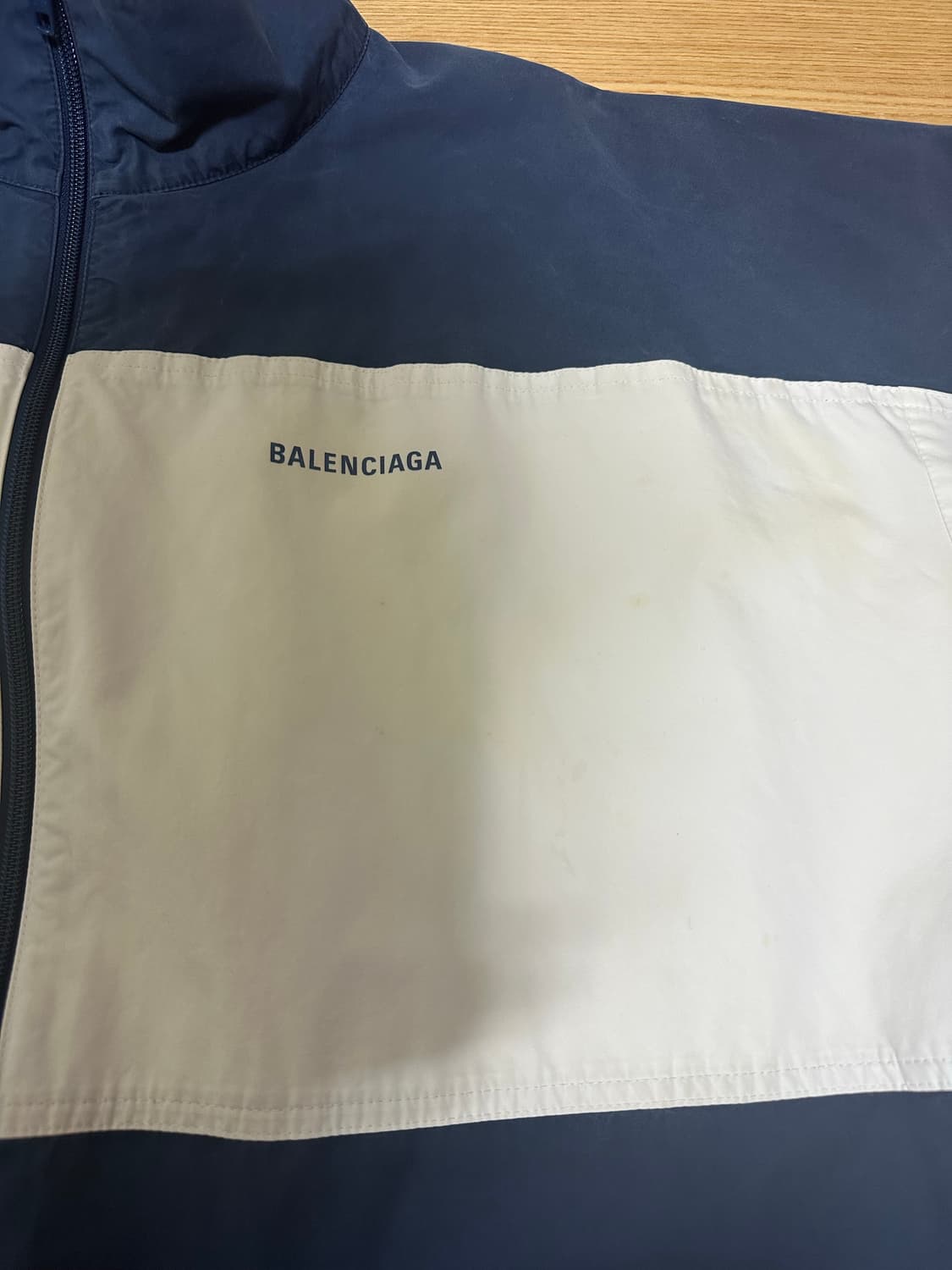 발렌시아가 로고 윈드브레이커 바람막이 상품이미지4