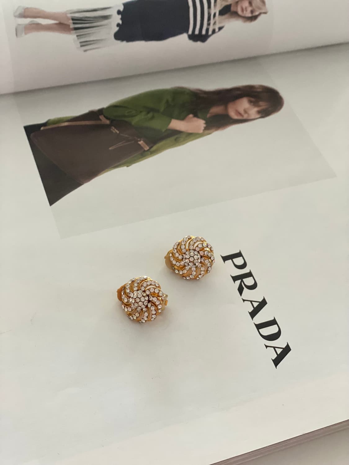 빈티지 금장 큐빅 원형 귀걸이 귀찌 상품이미지2