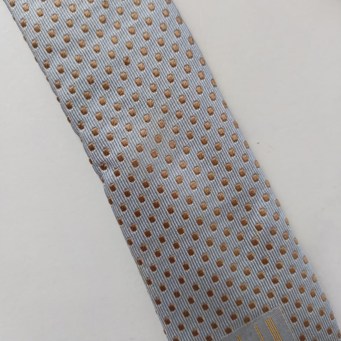 던힐 스카이블루 도트 패턴 넥타이 9.2cm A~B등급 K2425
 상품이미지10