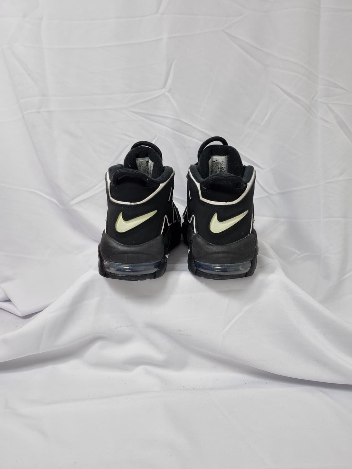 235 나이키 에어 모어 업템포 검흰 2020 상품이미지3