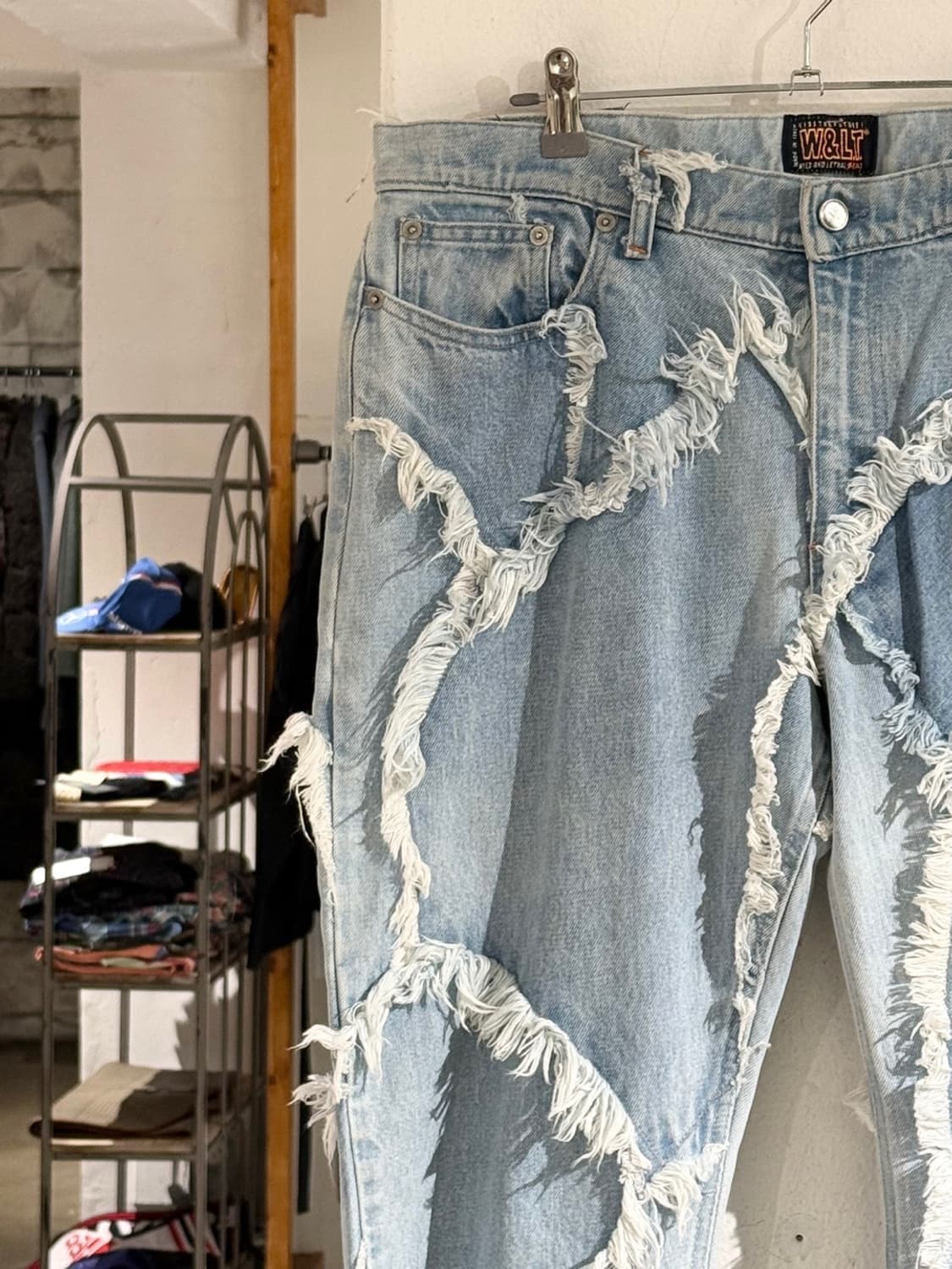월터 반 베이렌동크 디스트레스 프레이드 데님 팬츠 상품이미지2