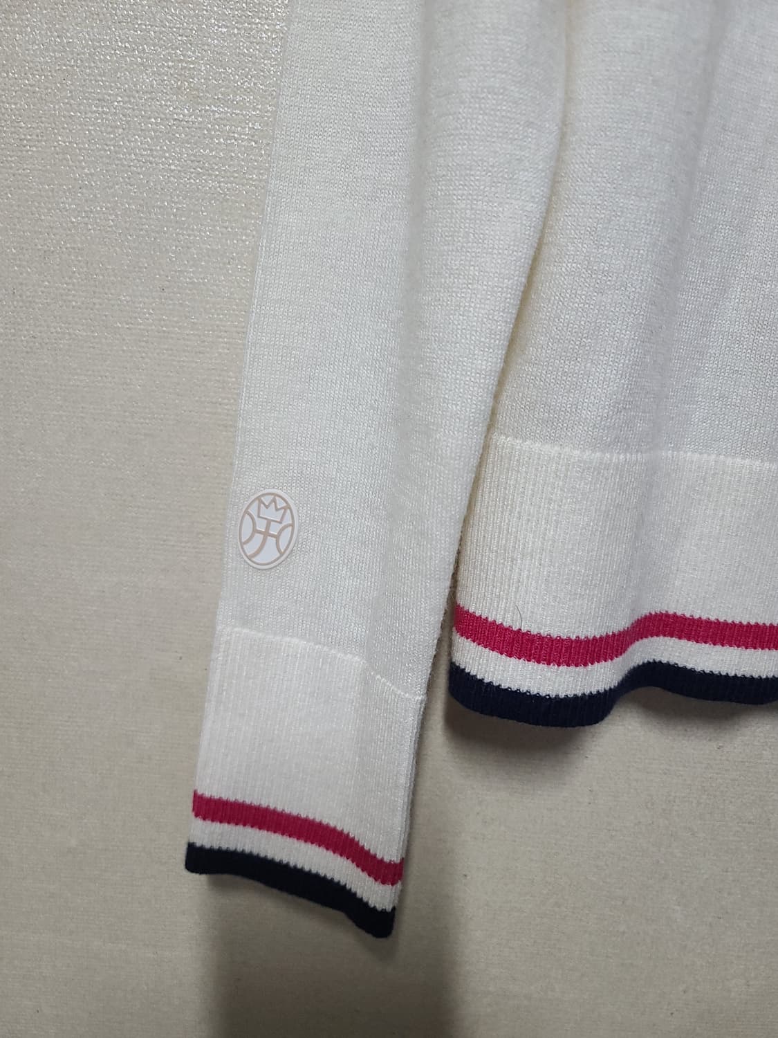 까스텔바작 울캐시 배색 카라 니트 상품이미지3