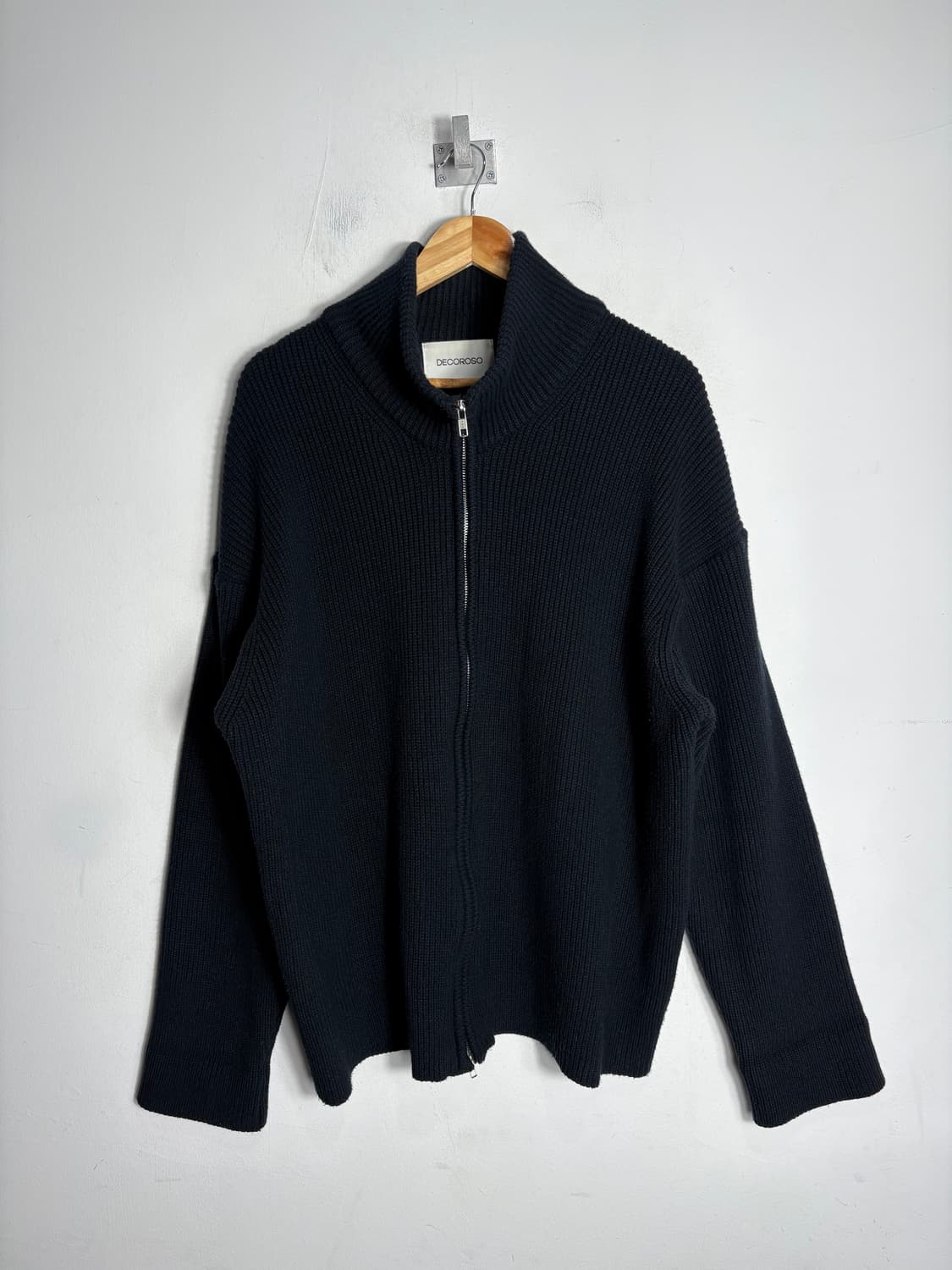 Decoroso 데꼬로소 울 니트 집업 가디건 상품이미지1