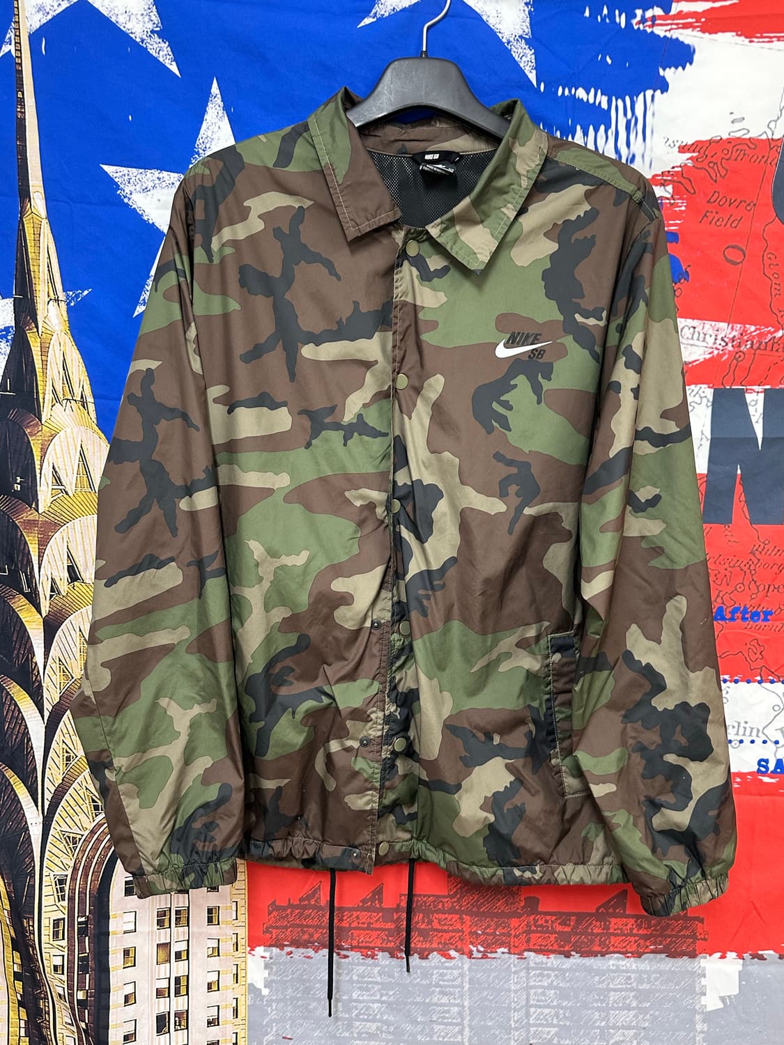 s급 나이키SB 카모 오버핏 바람막이 코치자켓 2XL110 상품이미지1