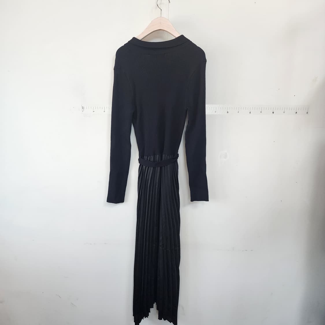 듀엘 니트 플리츠 롱 원피스 블랙 상품이미지4