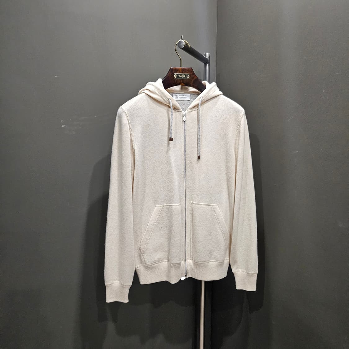 브루넬로 쿠치넬리 캐시미어 드로스트링 후드집업 상품이미지3