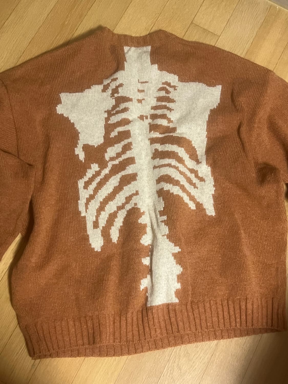 캐피탈 본니트 오렌지 색 판매합니다 상품이미지3