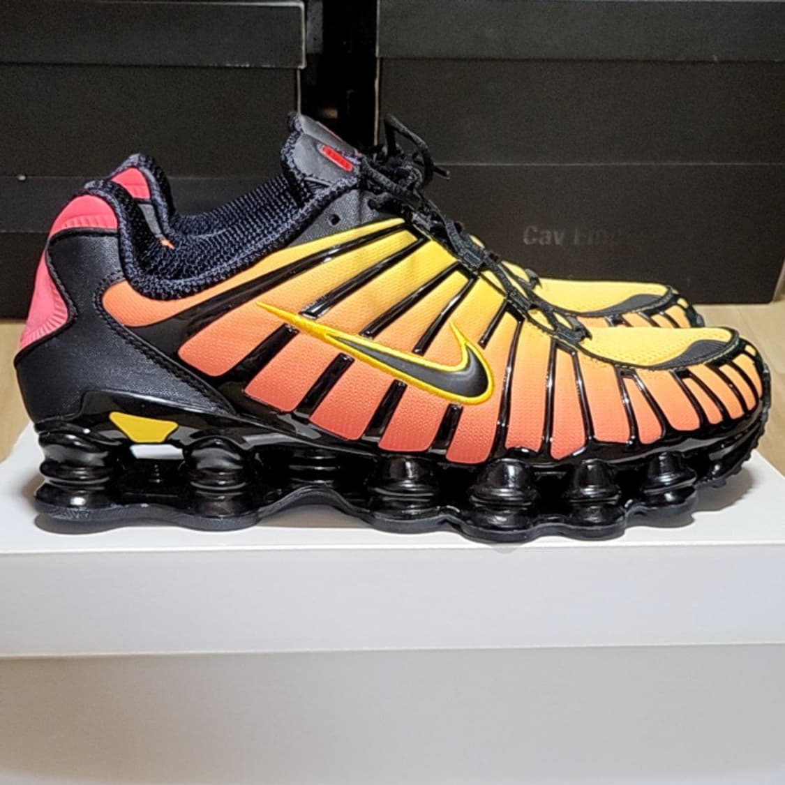 나이키 290 샥스TL 선라이즈 상품이미지3