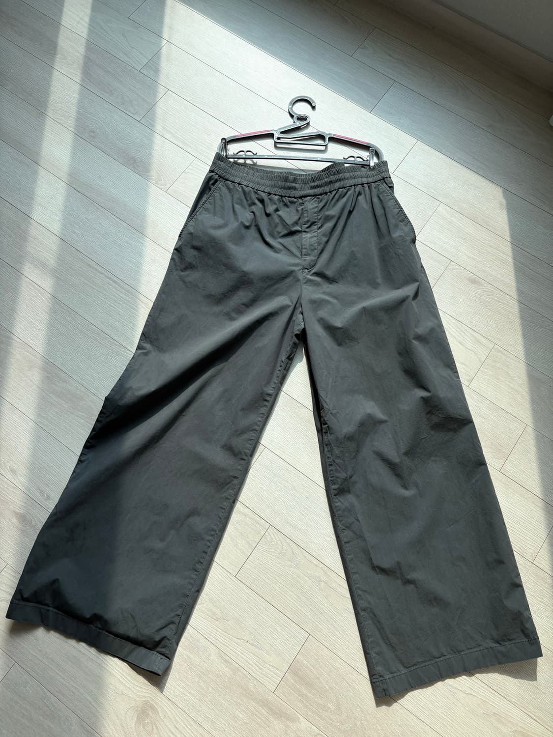 아크네 스튜디오 코튼 밴딩 와이드 팬츠 상품이미지1