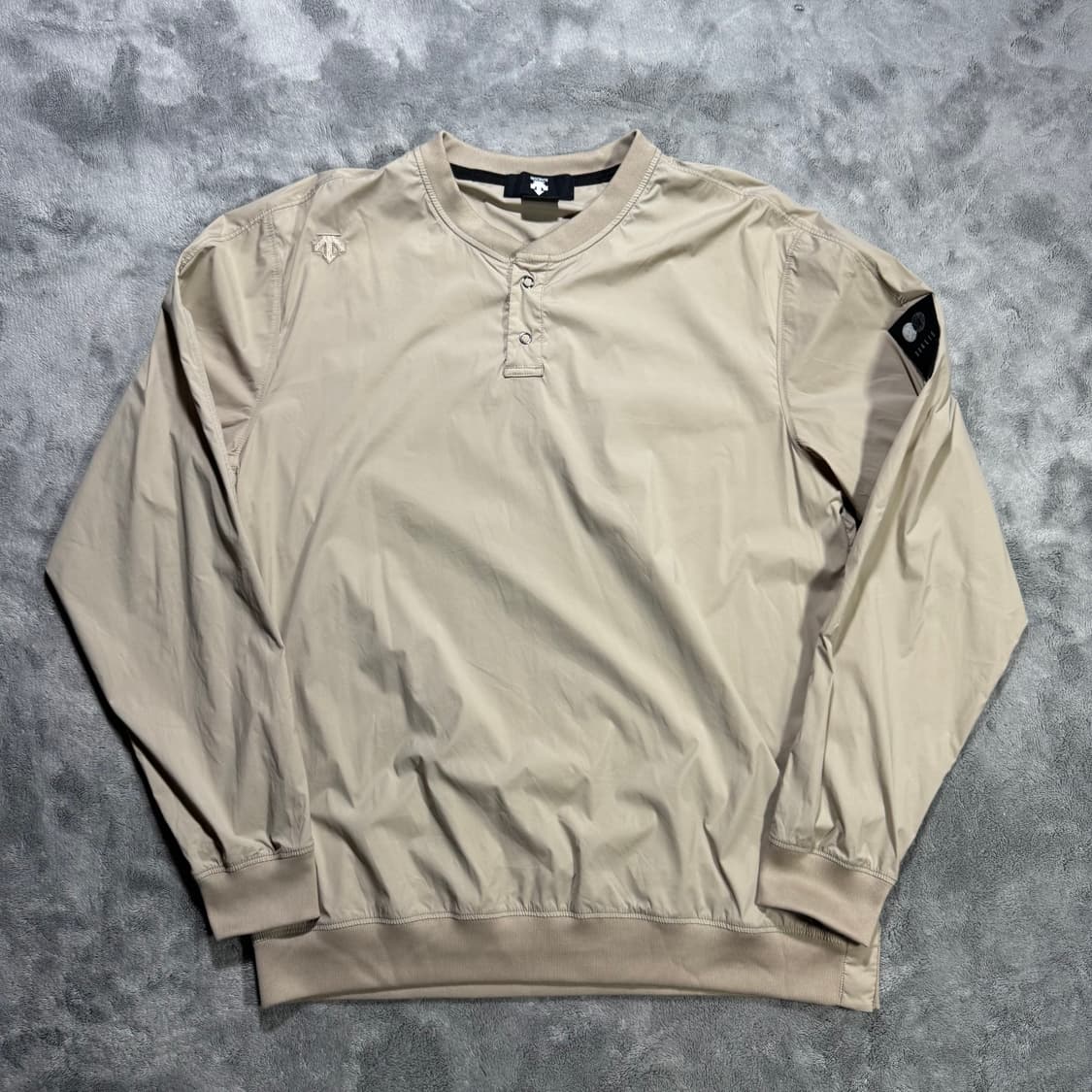 데상트 DUALIS 풀오버 바람막이 상품이미지1