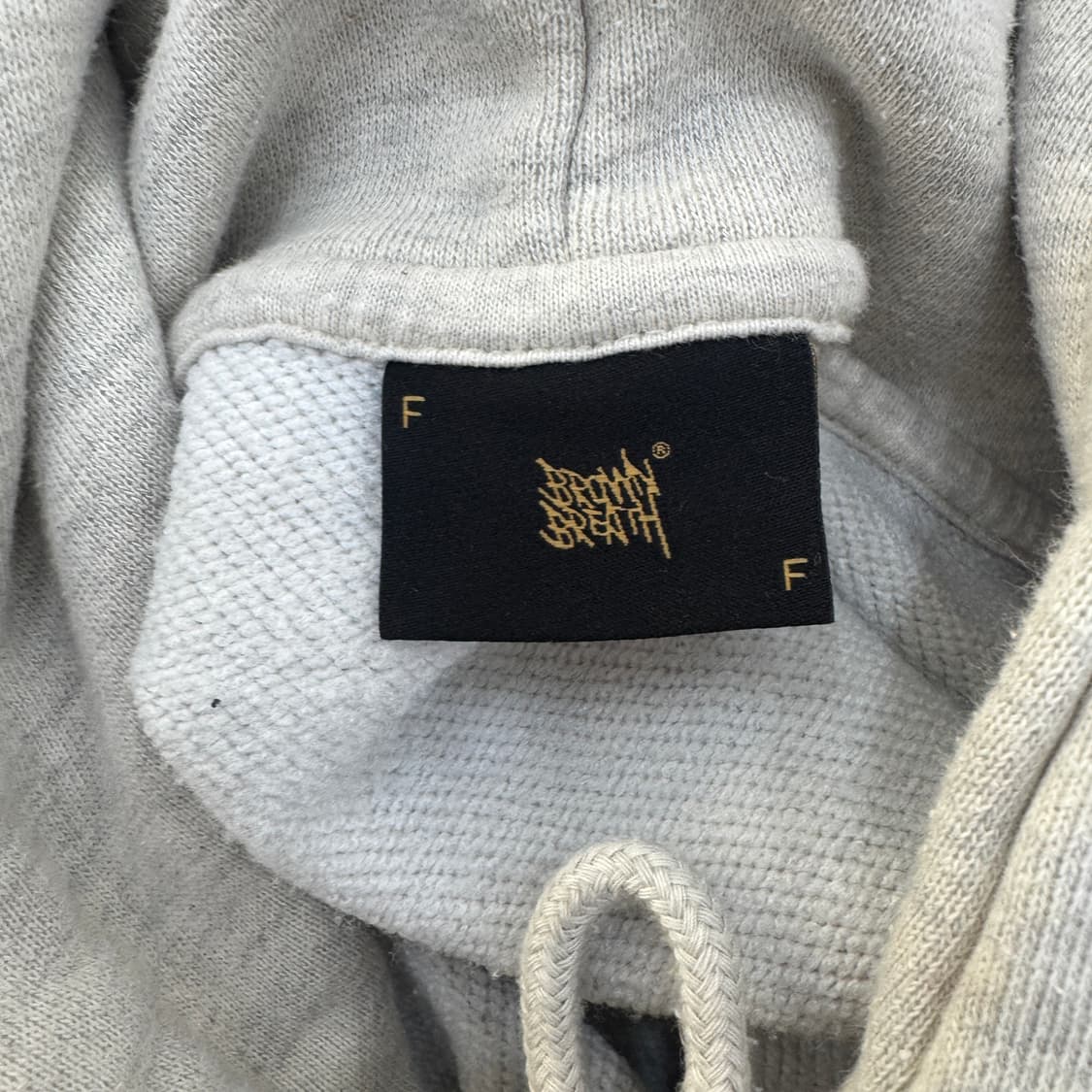 여성용 FREE 브라운브레스 크롭 후드 티셔츠  상품이미지5