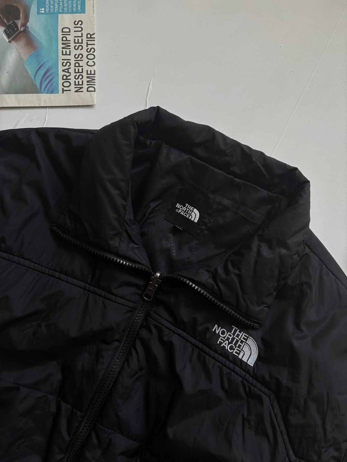 노스페이스 블랙 경량 패딩 점퍼 상품이미지3