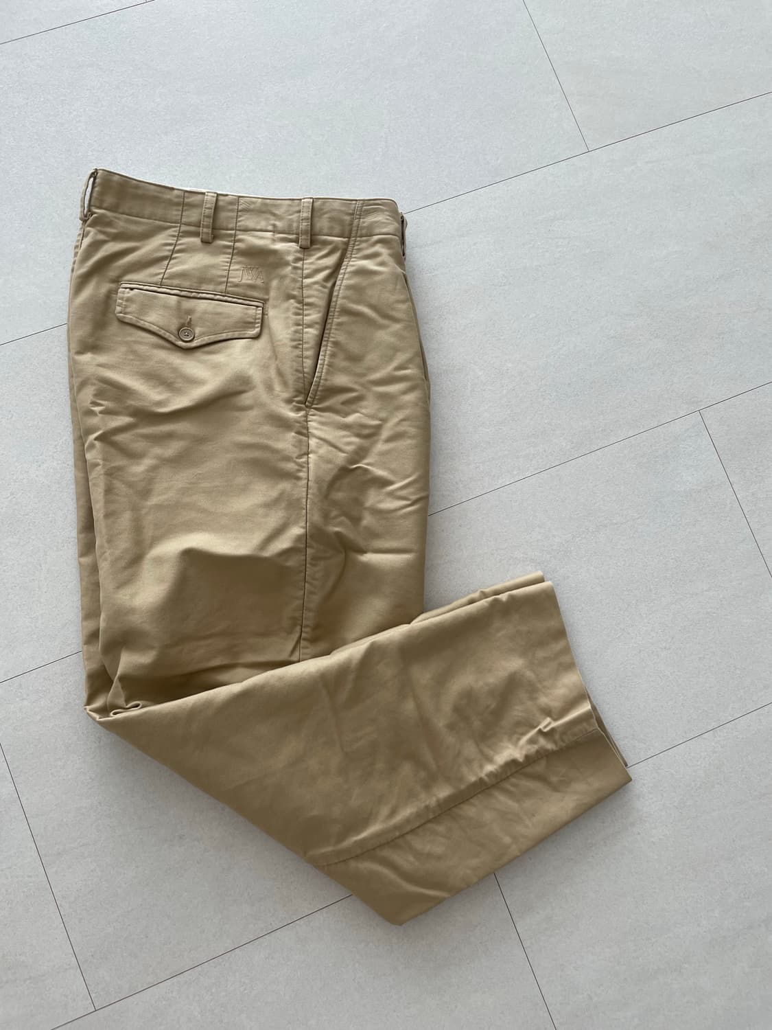 유니클로 jw앤더슨 턱 와이드 팬츠 상품이미지1