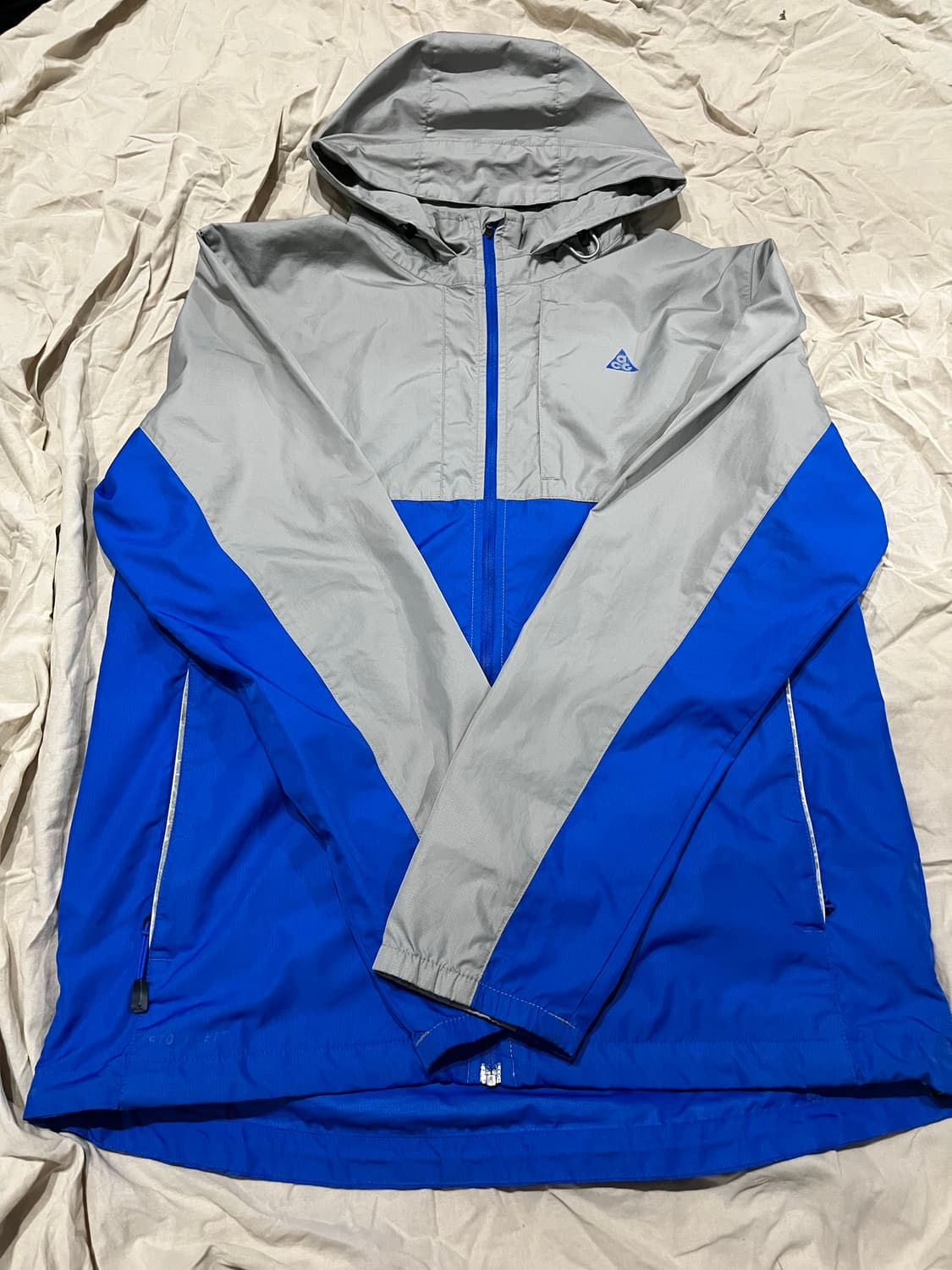 Nike ACG Hooded Windbreaker 상품이미지1