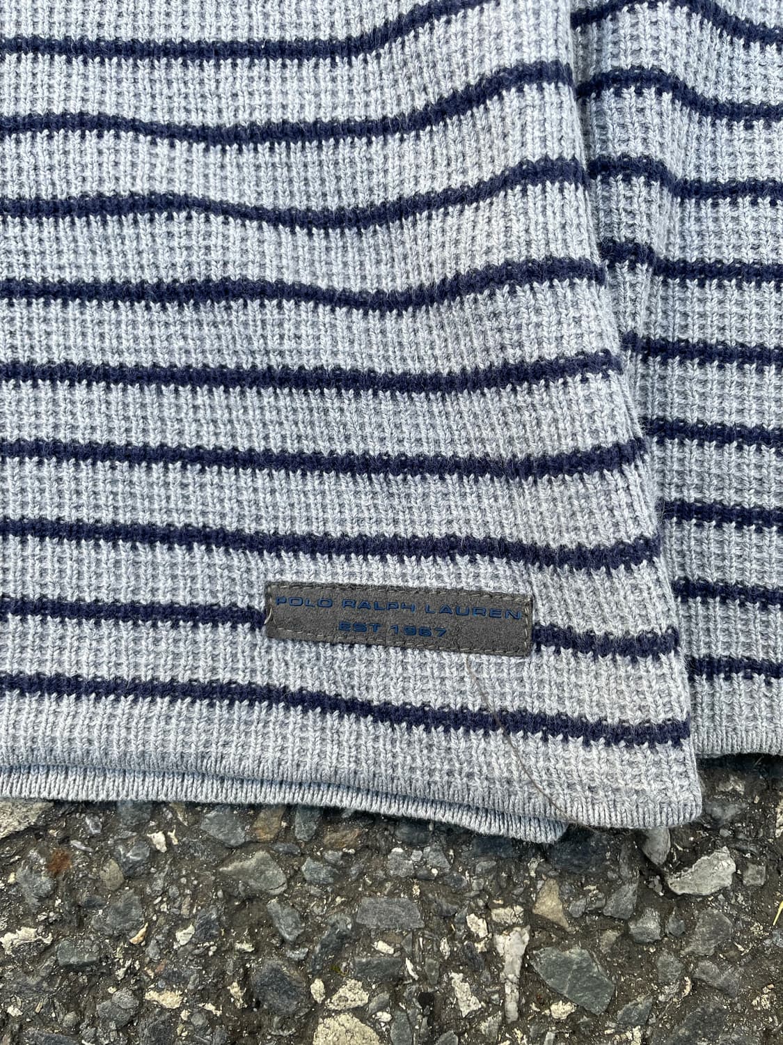 폴로 브이넥 니트 상품이미지3