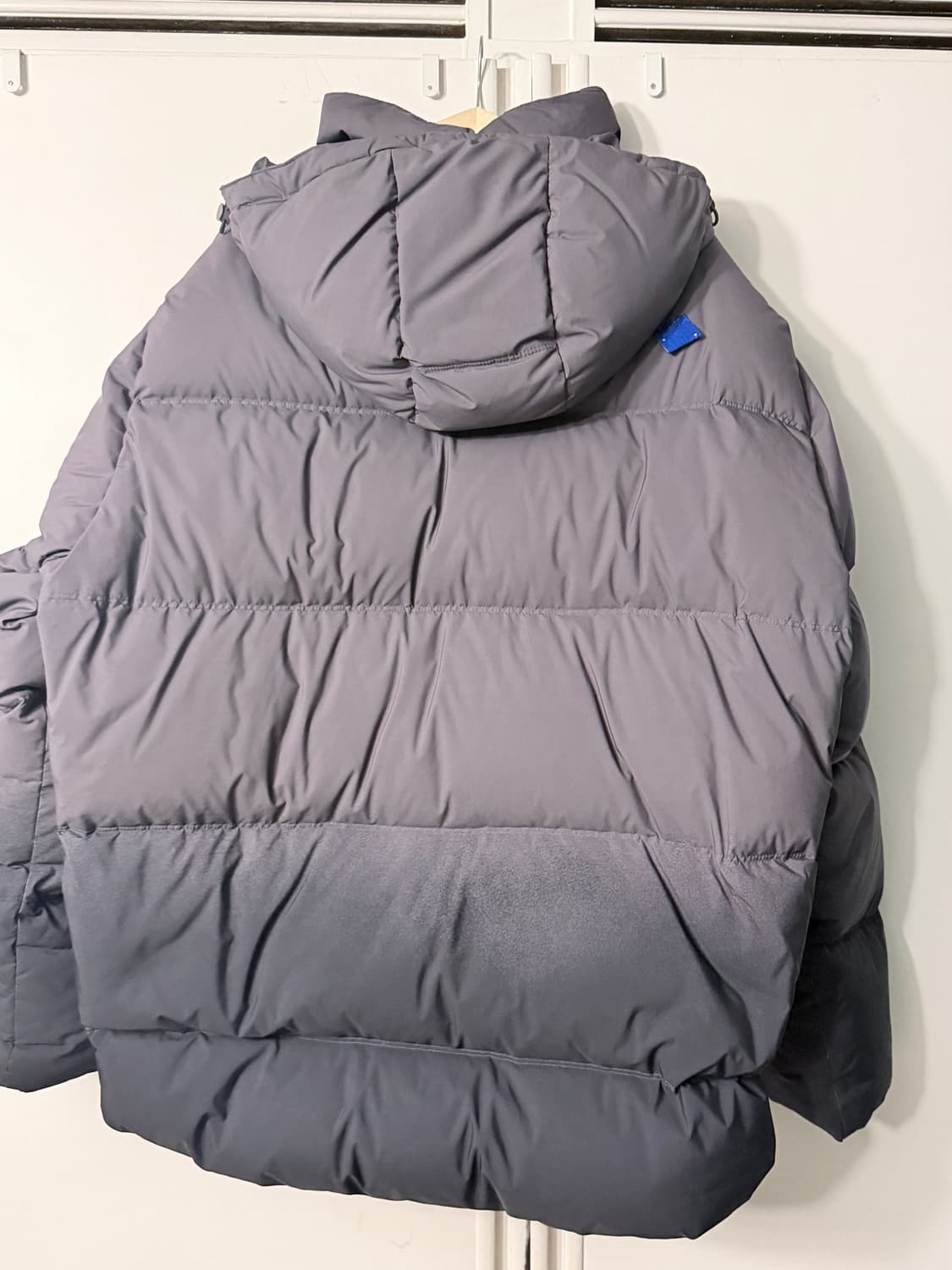 아더에러 자라 그라데이션 패딩 M 상품이미지4