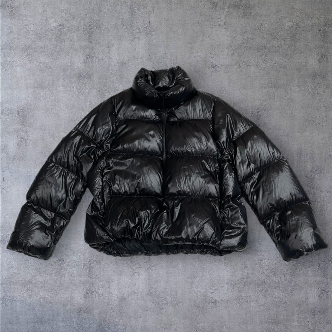 유니클로 Uniqlo 블랙 울트라 라이트 다운 숏패딩 L 상품이미지1