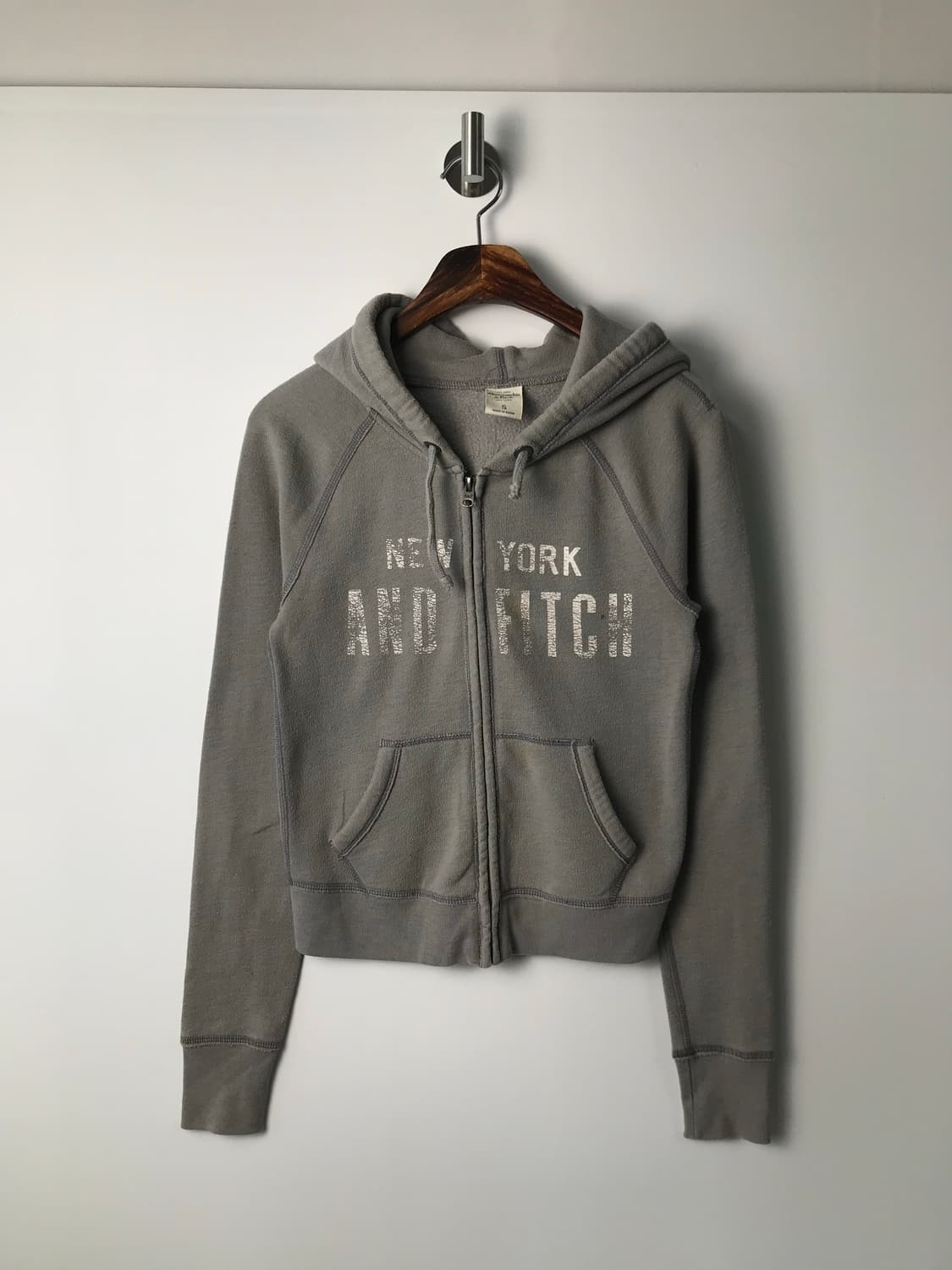 아베크롬비 y2k 와투케 그레이 후드집업 상품이미지2