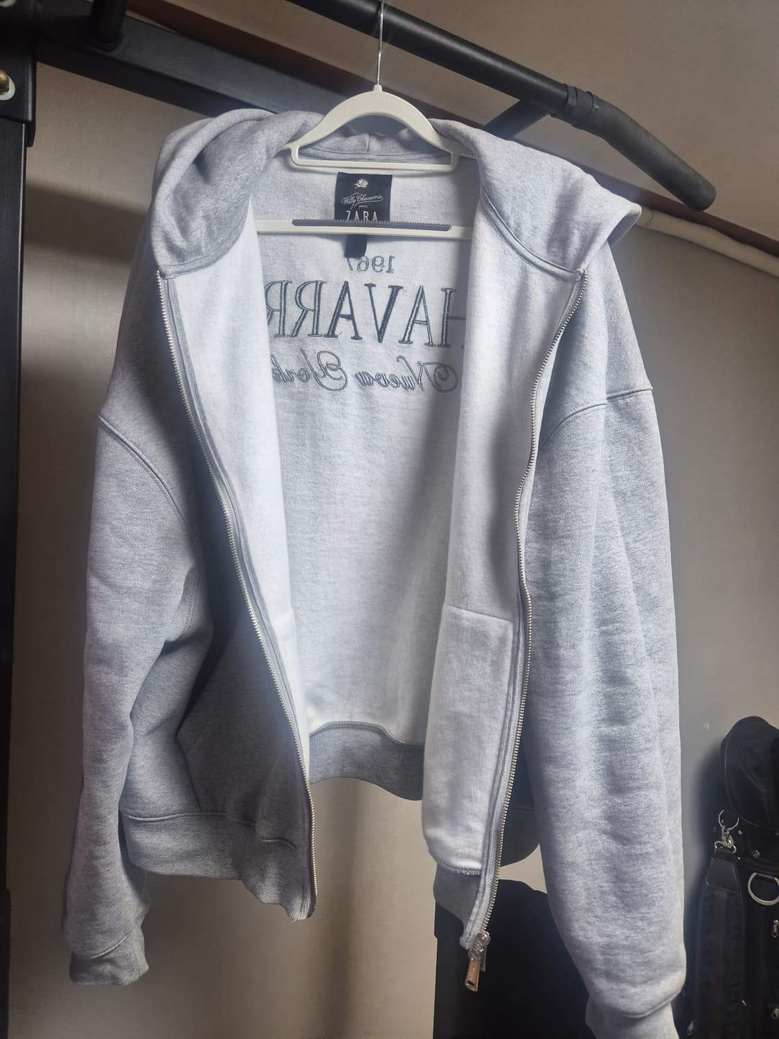 자라x윌리차바리아 후드집업 L사이즈 팝니다 상품이미지1