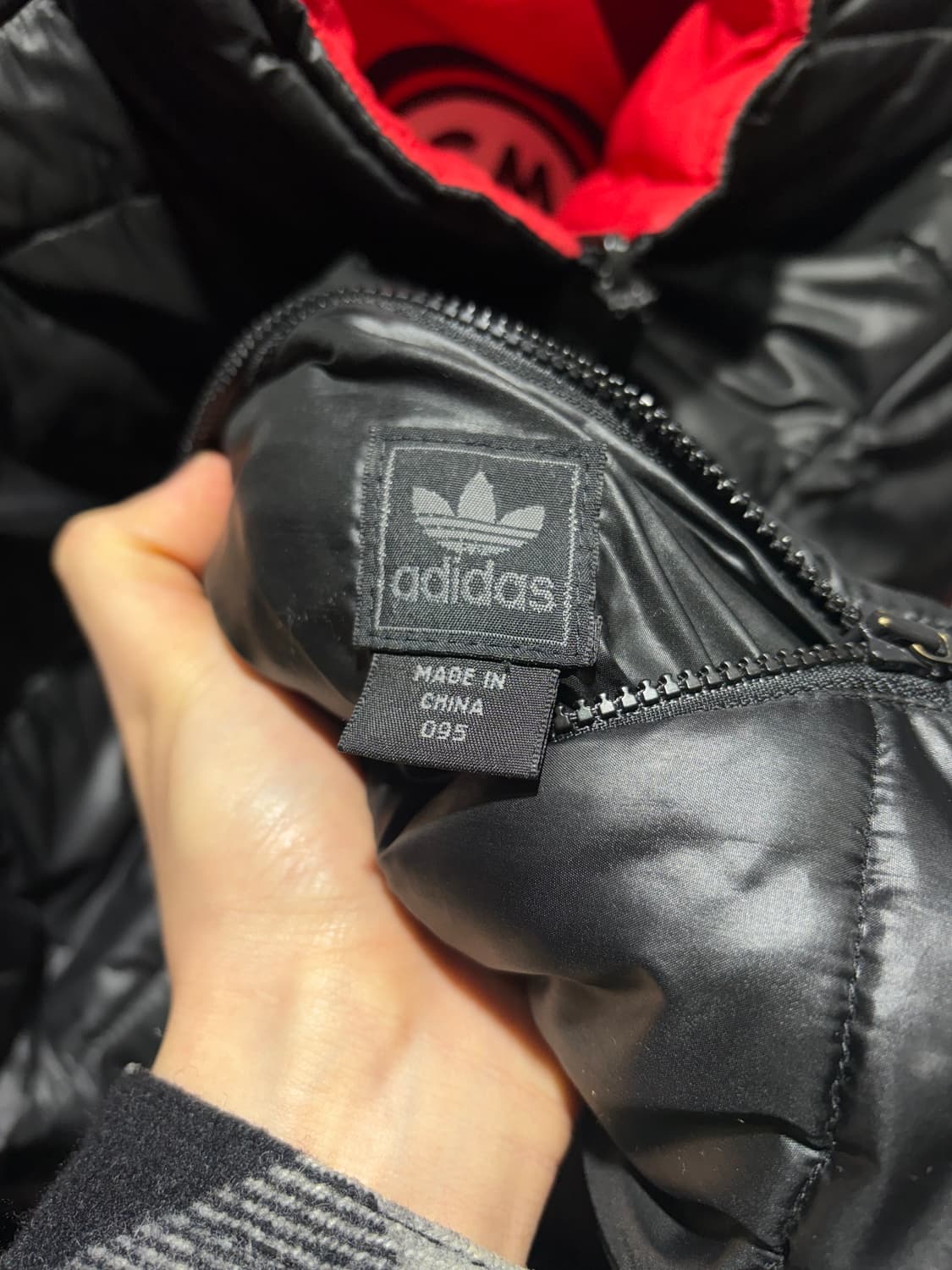 M 아디다스 파이어버드 AC밀란 레드 배색 리버시블 패딩 상품이미지6