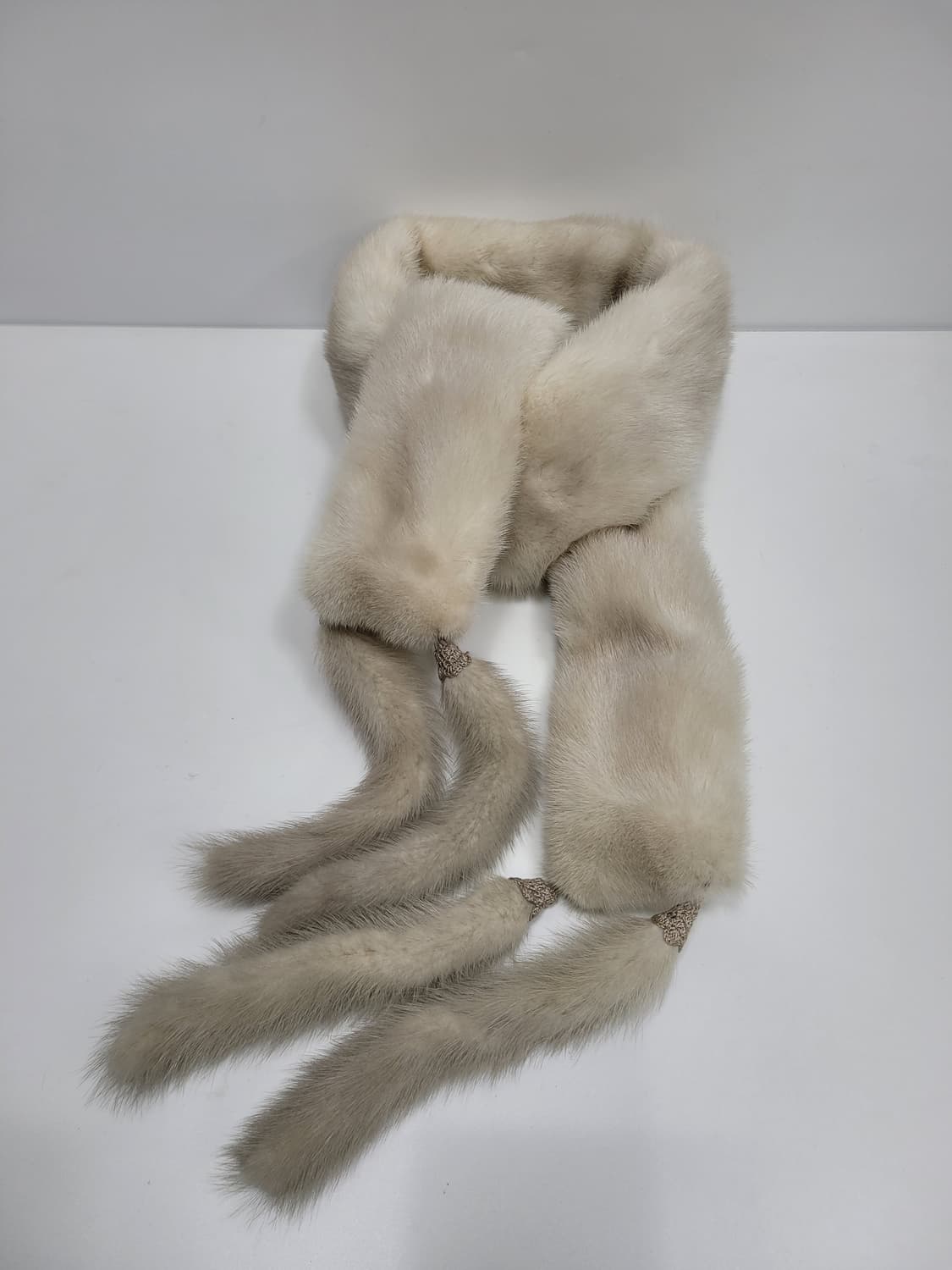 밍크 머플러 / 폭 9.5 총장 192

 상품이미지1