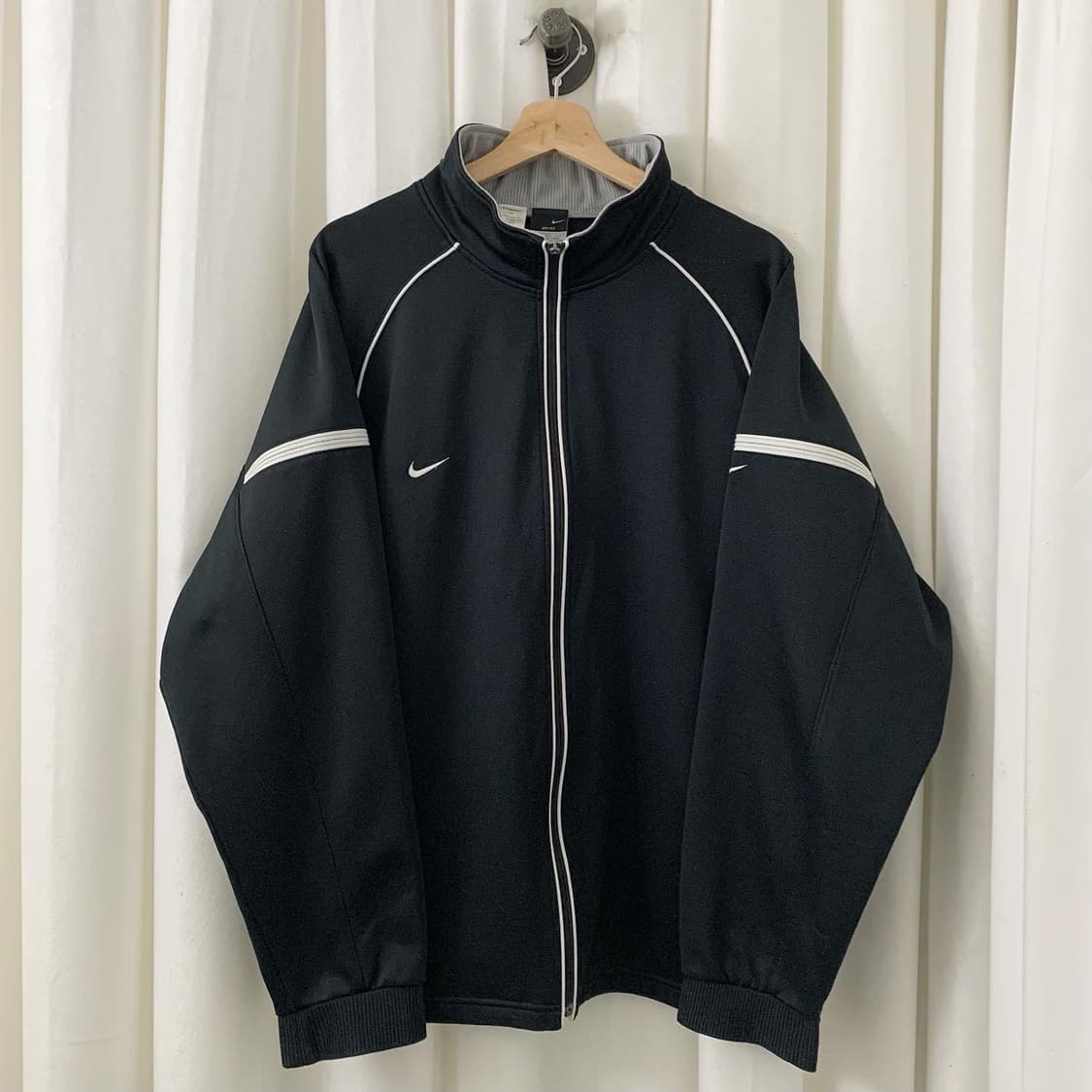 나이키 블랙 화이트 라인 스몰로고 져지 상품이미지1