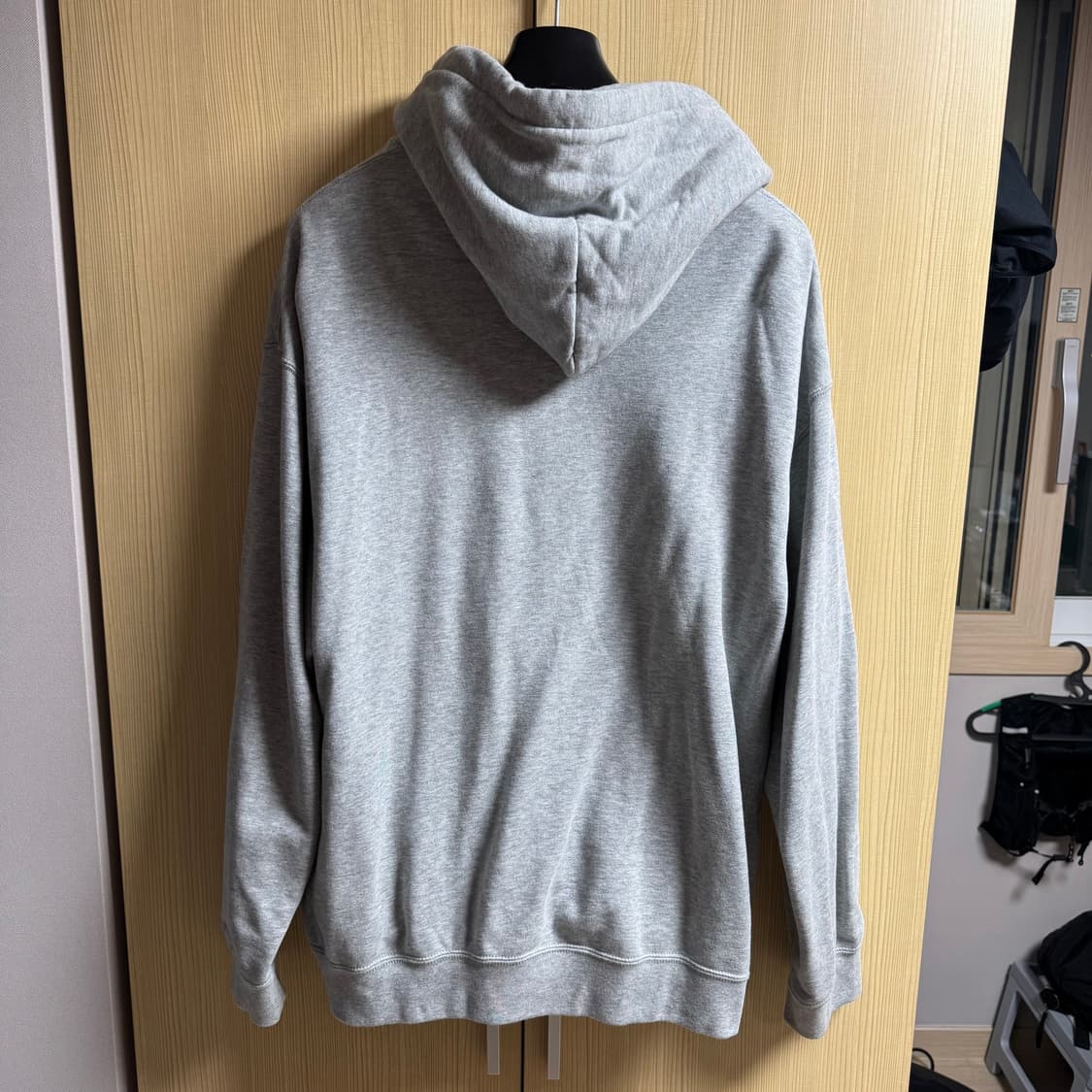 [XL] 유니클로 스폰지밥 후드티 상품이미지2